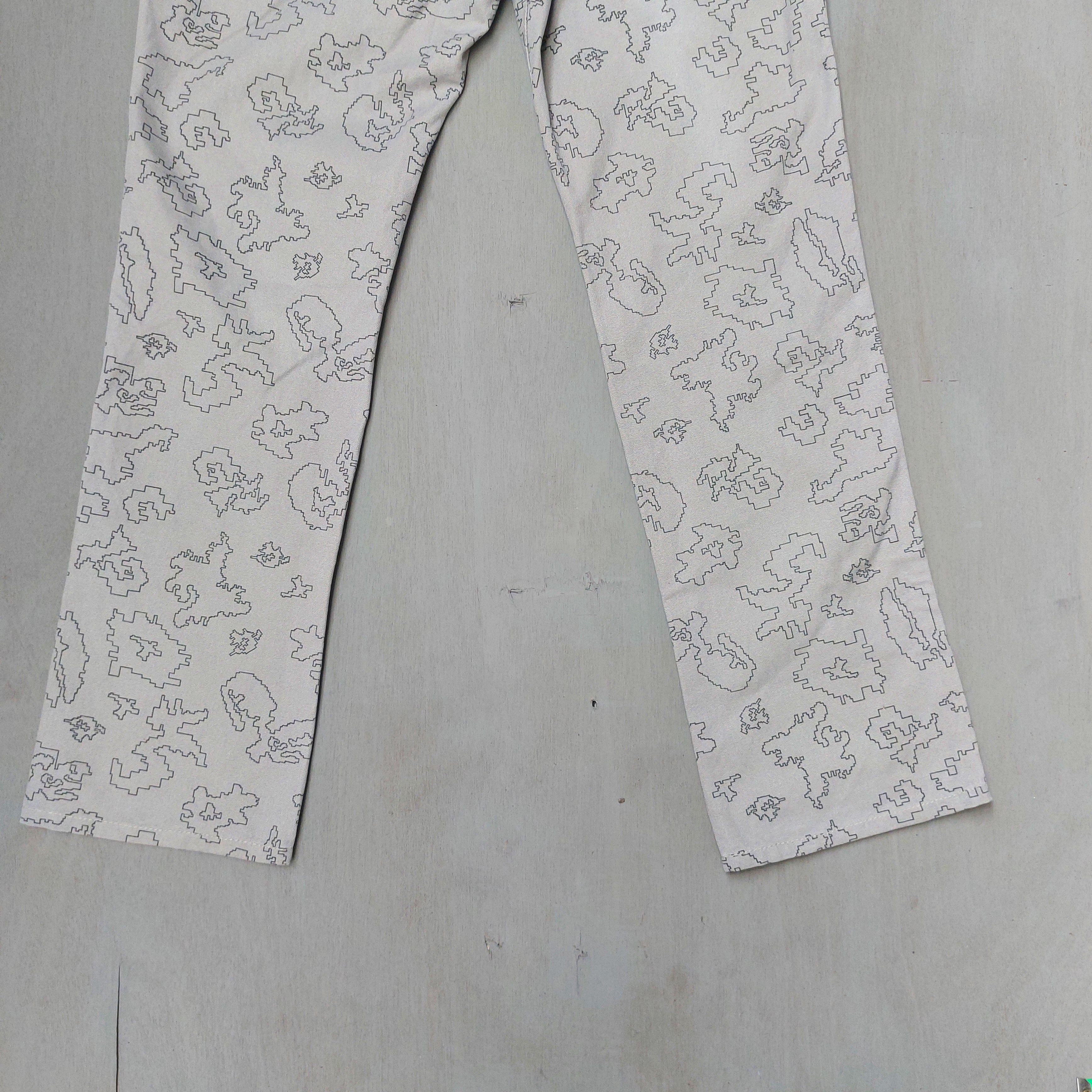 Japanese Brand Right On Digi Camo Pants Size US 31 - 6 Thumbnail