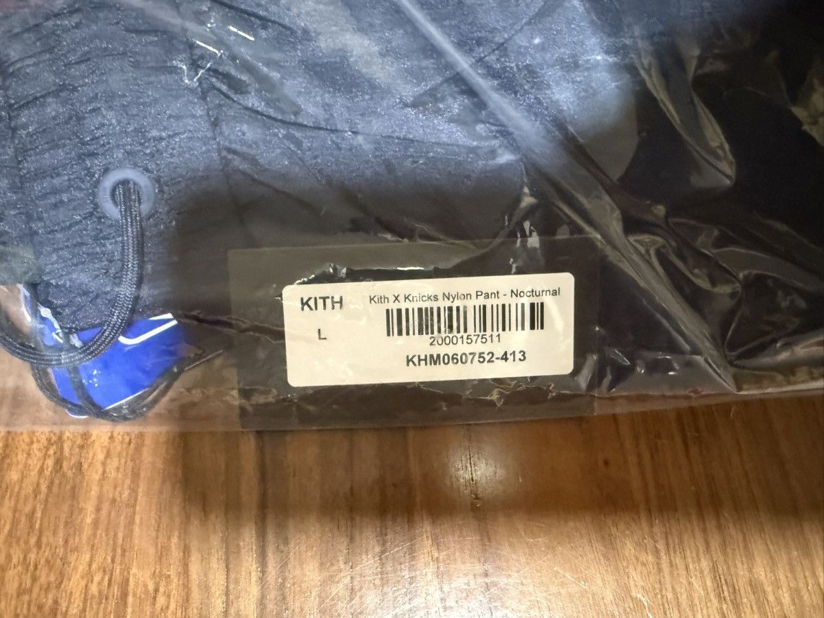 Kith Kith for the New York Knicks Nylon Pant Nocturnal Size Large Size US 34 / EU 50 - 8 Thumbnail
