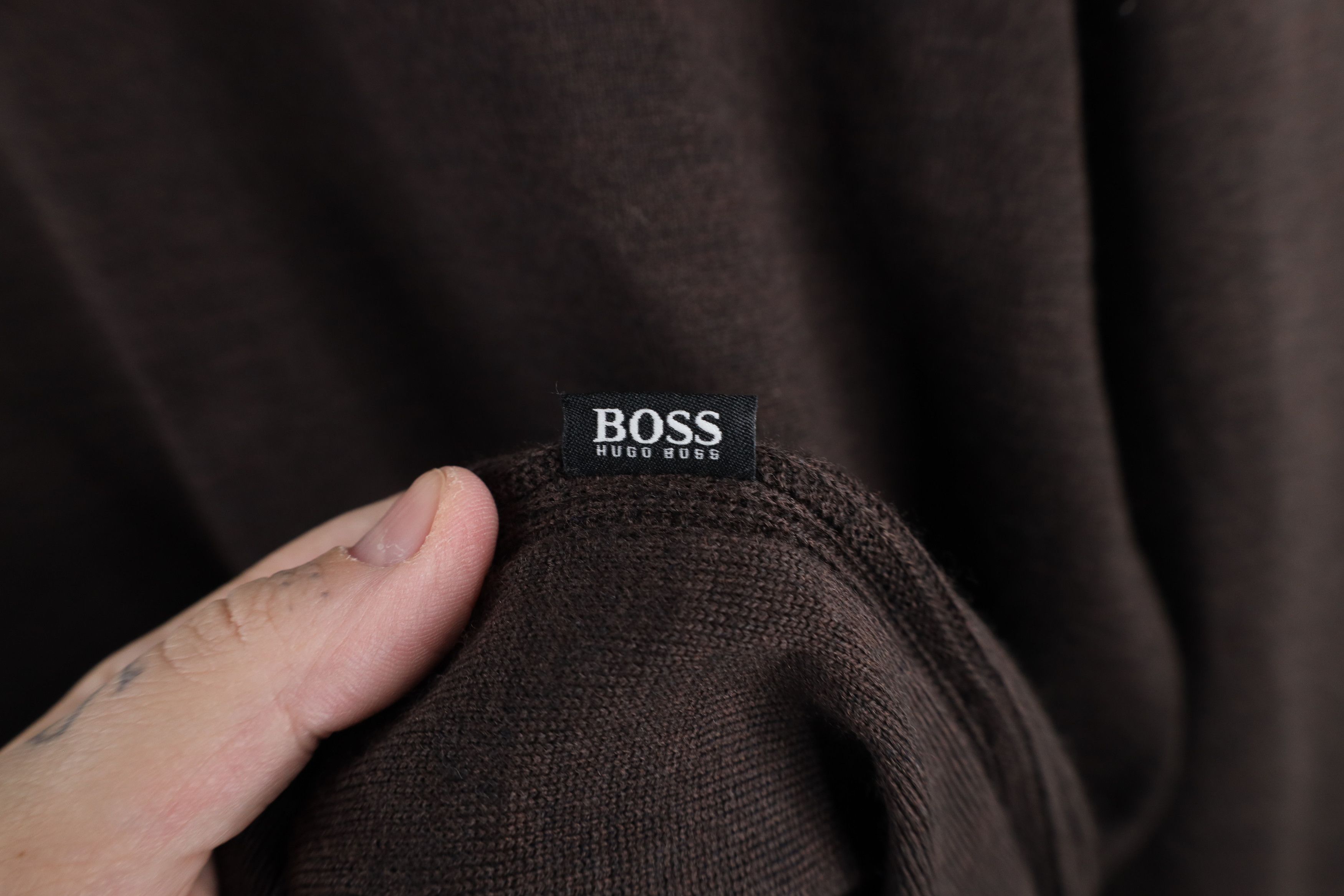 Hugo Boss × Vintage Hugo Boss Merino Wool Knit Turtleneck Sweater Brown Size US XL / EU 56 / 4 - 5 Thumbnail