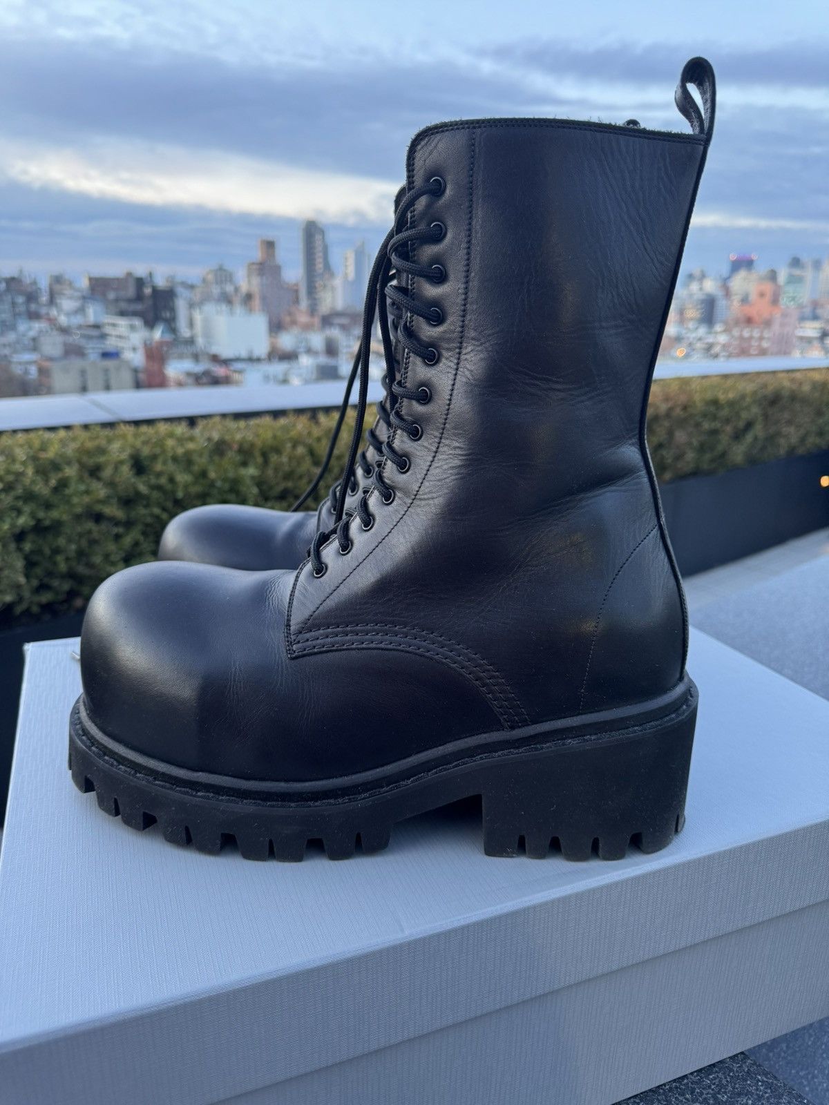 BALENCIAGA STOMPER BOOTS RARE