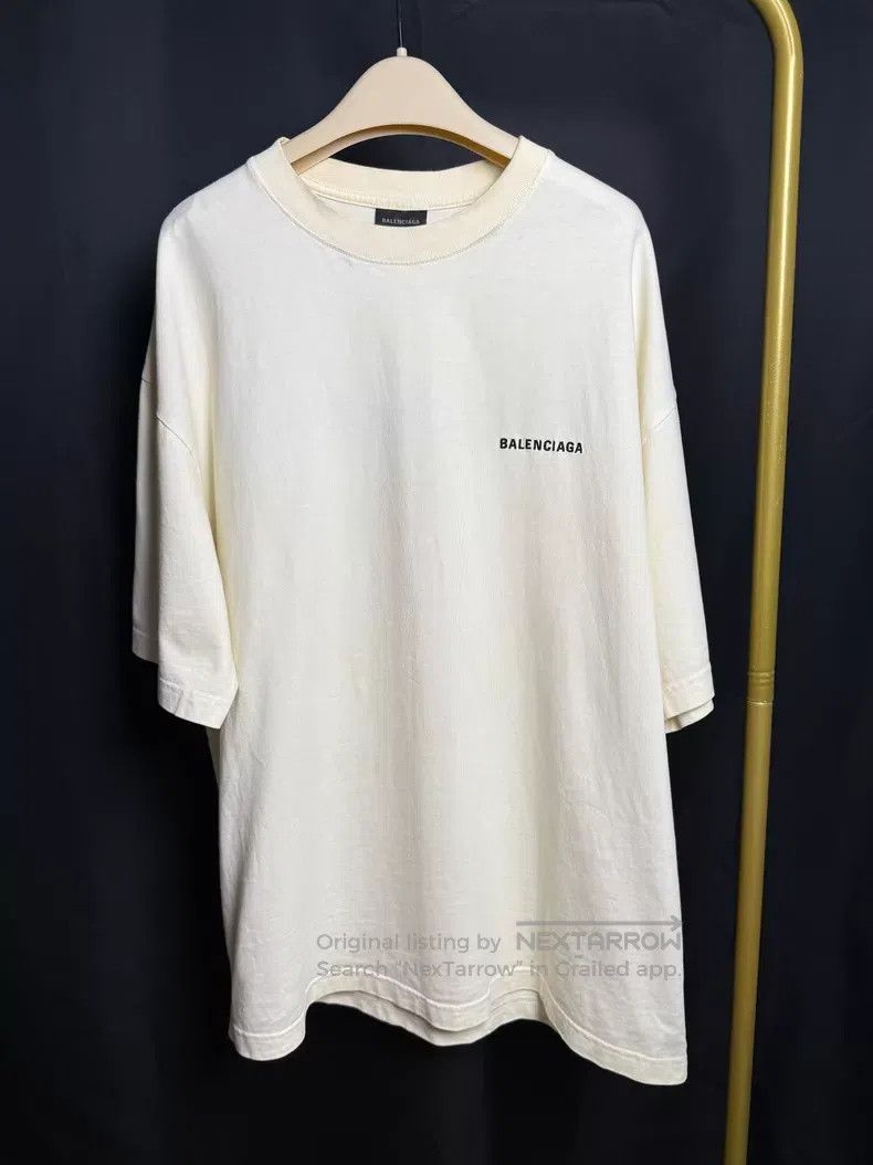 Balenciaga Balenciaga Light Yellow Short Sleeve T-Shirt Size US L / EU 52-54 / 3 - 1 Thumbnail