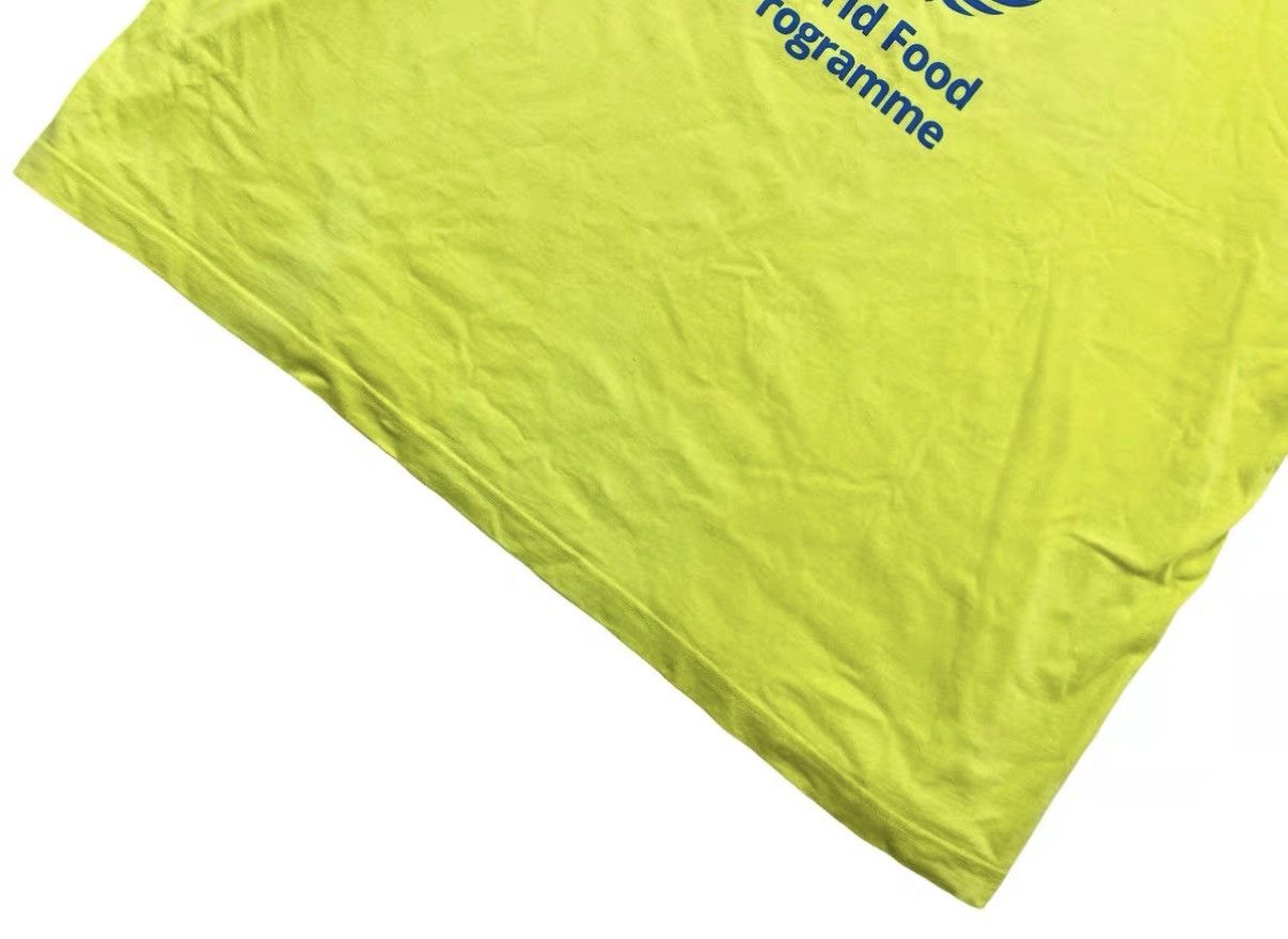 Balenciaga Balenciaga WFP World Food Programme Wheat Print T‑shirt J31 Size US L / EU 52-54 / 3 - 4 Thumbnail