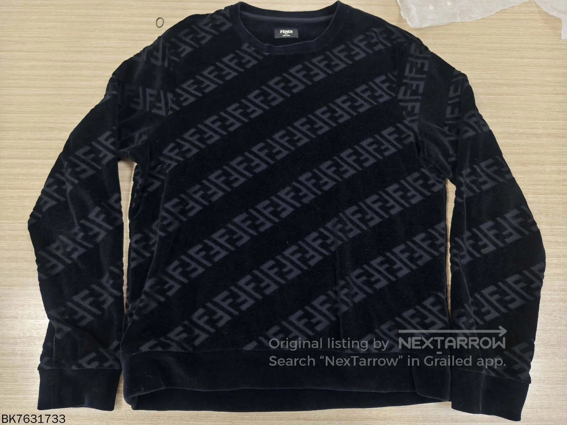 Fendi fendi logo printed sweatshirt in black. Size US S / EU 44-46 / 1 - 3 Thumbnail