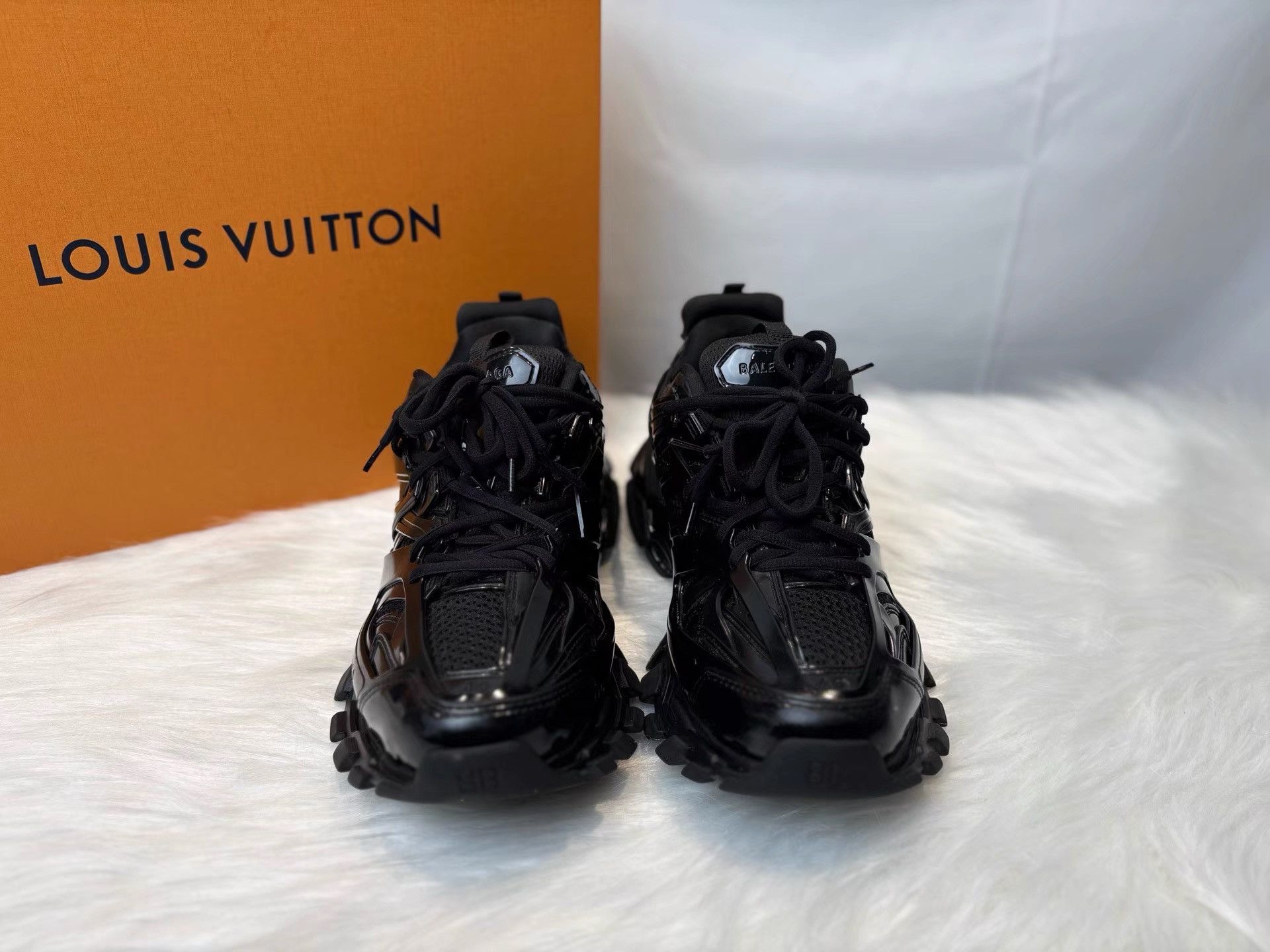Balenciaga Balenciaga Track Embossed Logo Dad Shoes K36 Size US 10 / EU 43 - 2 Thumbnail