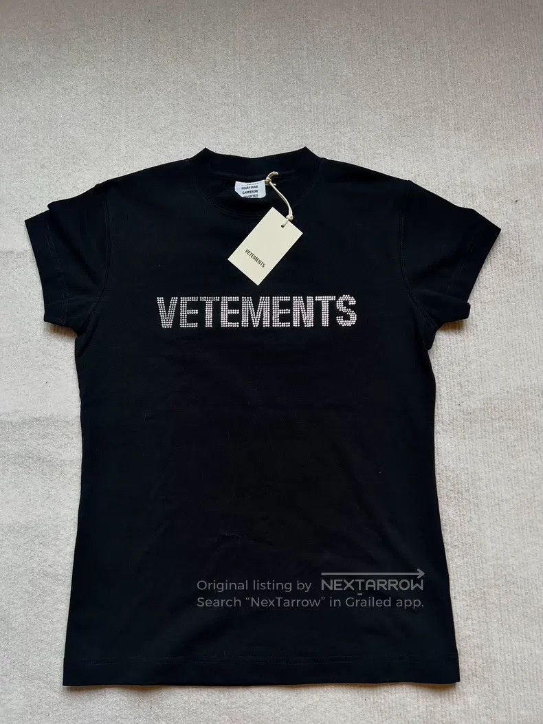 Vetements Vetements Black Rhinestone Letter Logo T-shirt Size US L / EU 52-54 / 3 - 1 Thumbnail