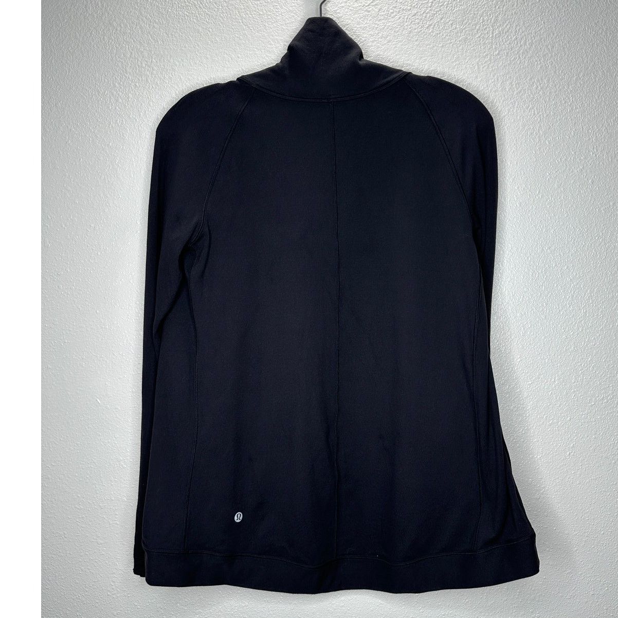 Lululemon Lululemon Black Cardigan Style Snap Neck Button Collar 4 Size S / US 4 / IT 40 - 7 Thumbnail