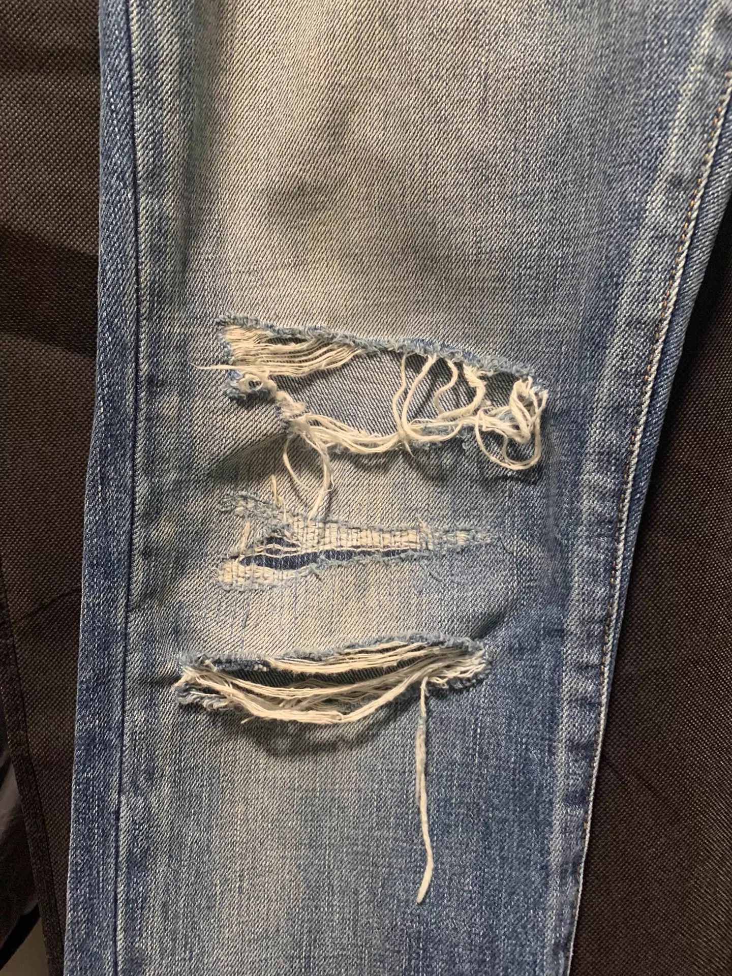Saint Laurent Paris Saint Laurent d02 Ripped Jeans W29/W30 Size US 30 / EU 46 - 2 Thumbnail