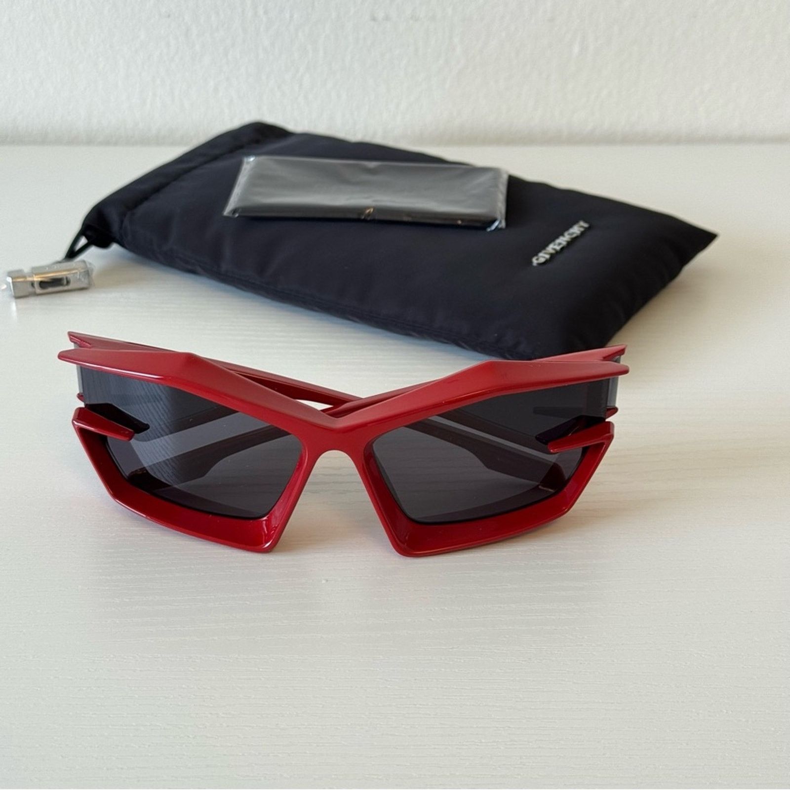 Givenchy New Givenchy Red Geometric Sunglasses GV40049U 66A Authentic Size ONE SIZE - 2 Thumbnail