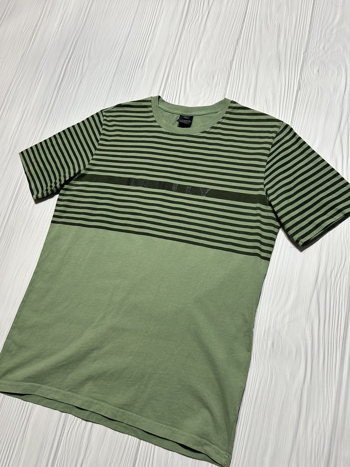 Oakley Y2K Oakley Custom Fit Striped T-Shirt Size US S / EU 44-46 / 1 - 2 Thumbnail