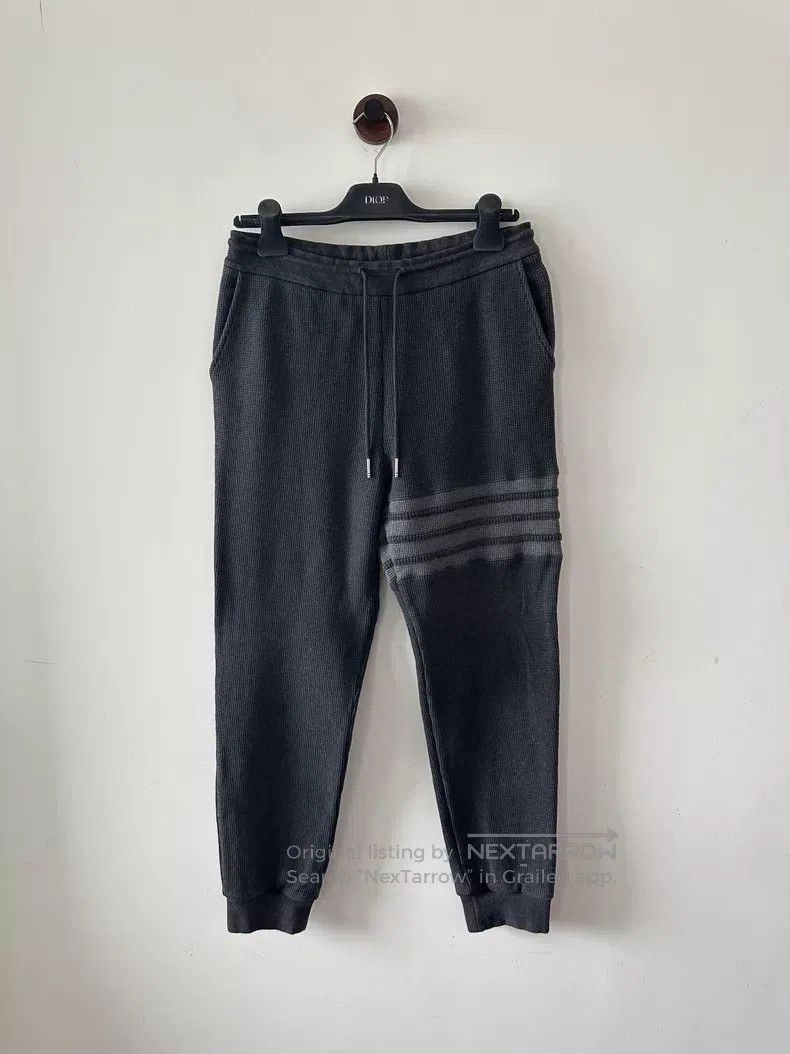 Thom Browne Thom Browne size 2 Dark gray waffle sweatpants Size US 30 / EU 46 - 1 Thumbnail