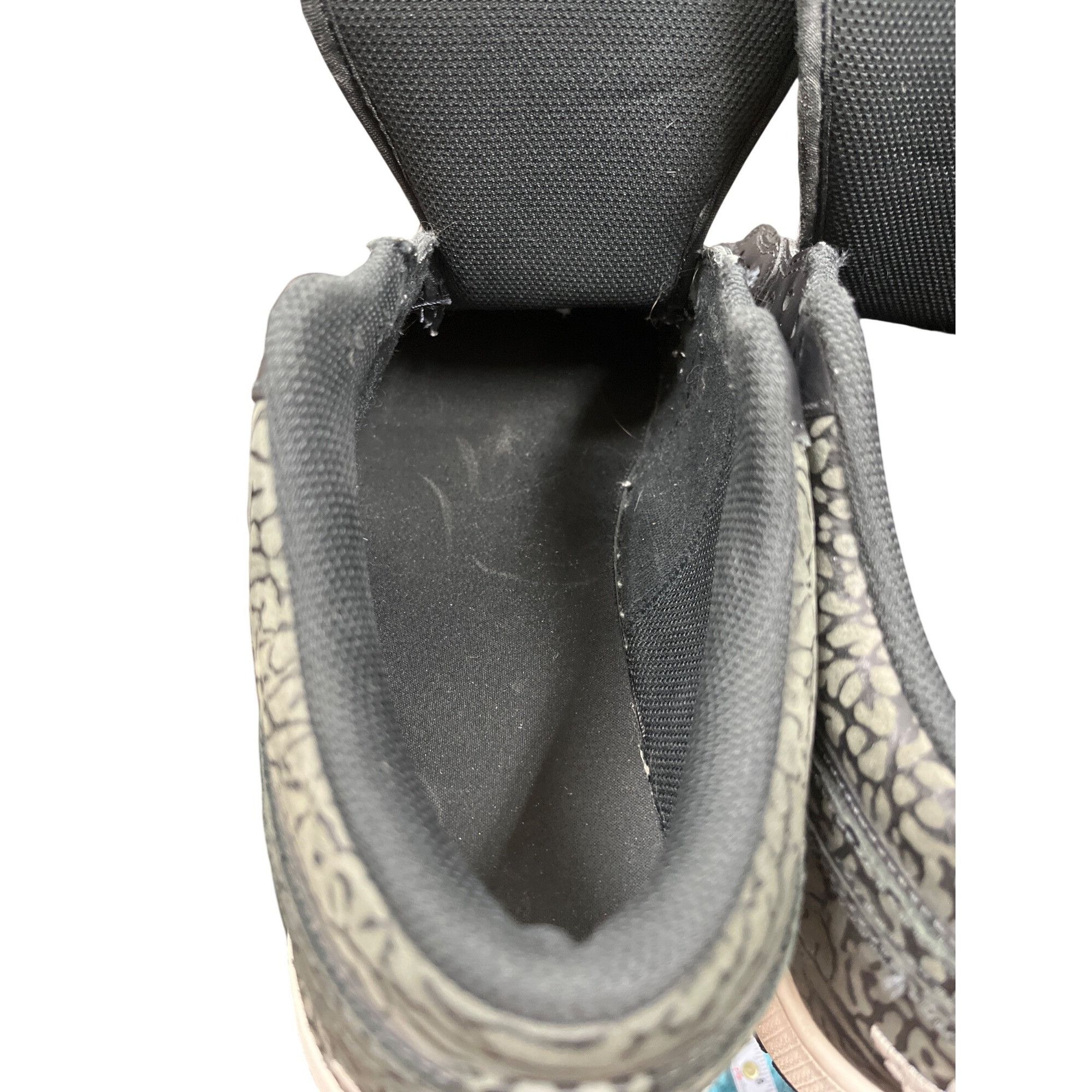 Nike Nike Jordan Air Jordan mens black leather elephant sneakers Size US 13 / EU 46 - 8 Thumbnail
