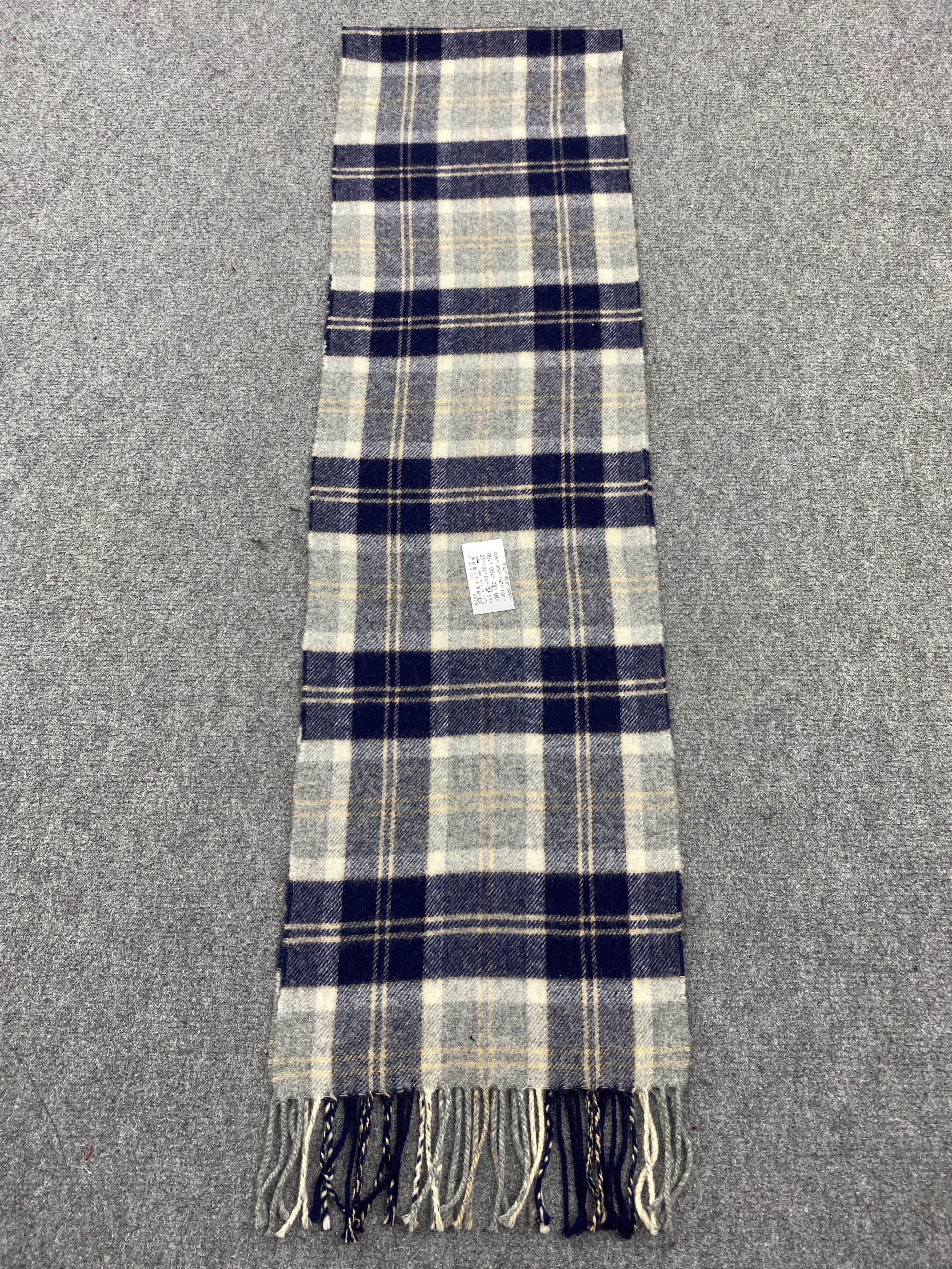 Johnstons Of Elgin Johnstons Of Elgin Scarf / Muffler / Neckwear - SC0156 Size ONE SIZE - 9 Thumbnail