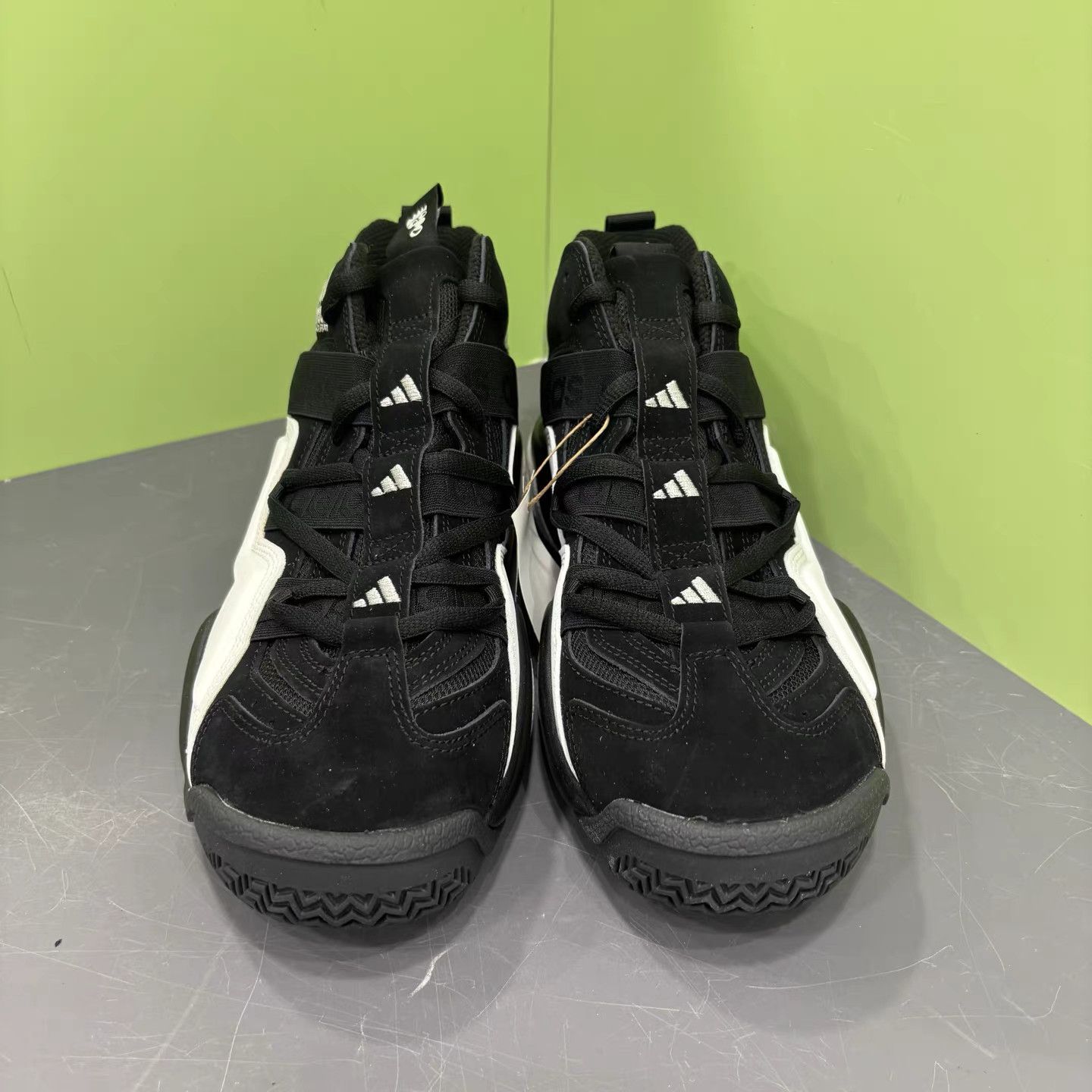 Adidas adidas Top Ten 2000 (Kobe) Black/White Basketball Shoes K15 Size US 10 / EU 43 - 2 Thumbnail
