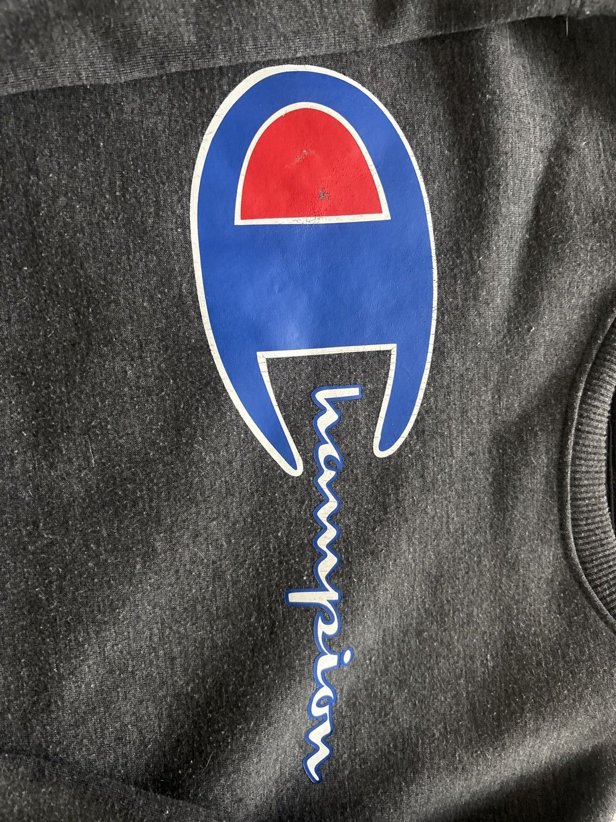Champion Red white and blue logo champion crewneck Size US M / EU 48-50 / 2 - 3 Thumbnail