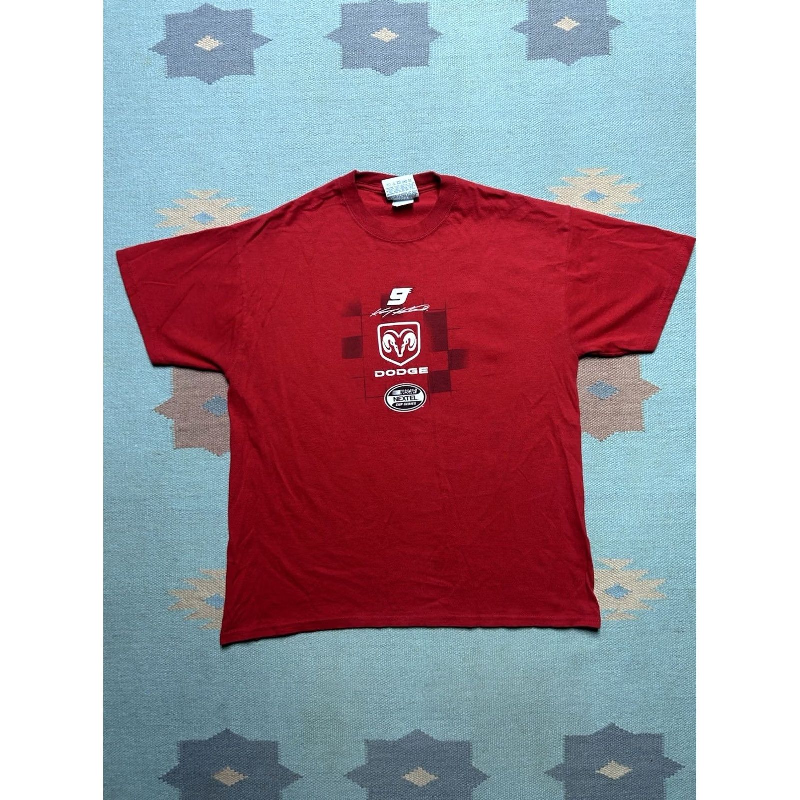 NASCAR VINTAGE Kasey Kahne NASCAR Racing #9 Dodge Double-Sided Graphic T-Shirt Mens Large Red Size US L / EU 52-54 / 3 - 2 Thumbnail