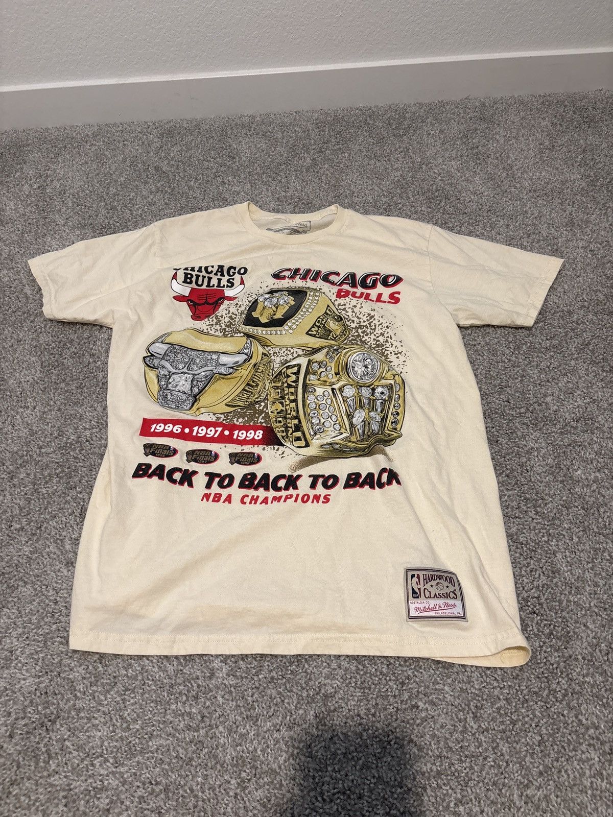 Mitchell & Ness Mitchell & Ness Vintage Chicago Bulls Shirt Size Large Size US L / EU 52-54 / 3 - 1 Thumbnail
