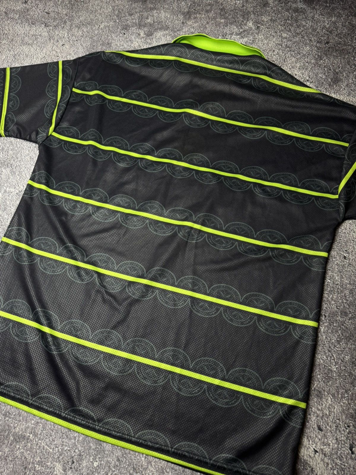 Umbro Celtic FC Umbro 1999-2000 Away Jersey Kit Shirt Size US XL / EU 56 / 4 - 3 Thumbnail