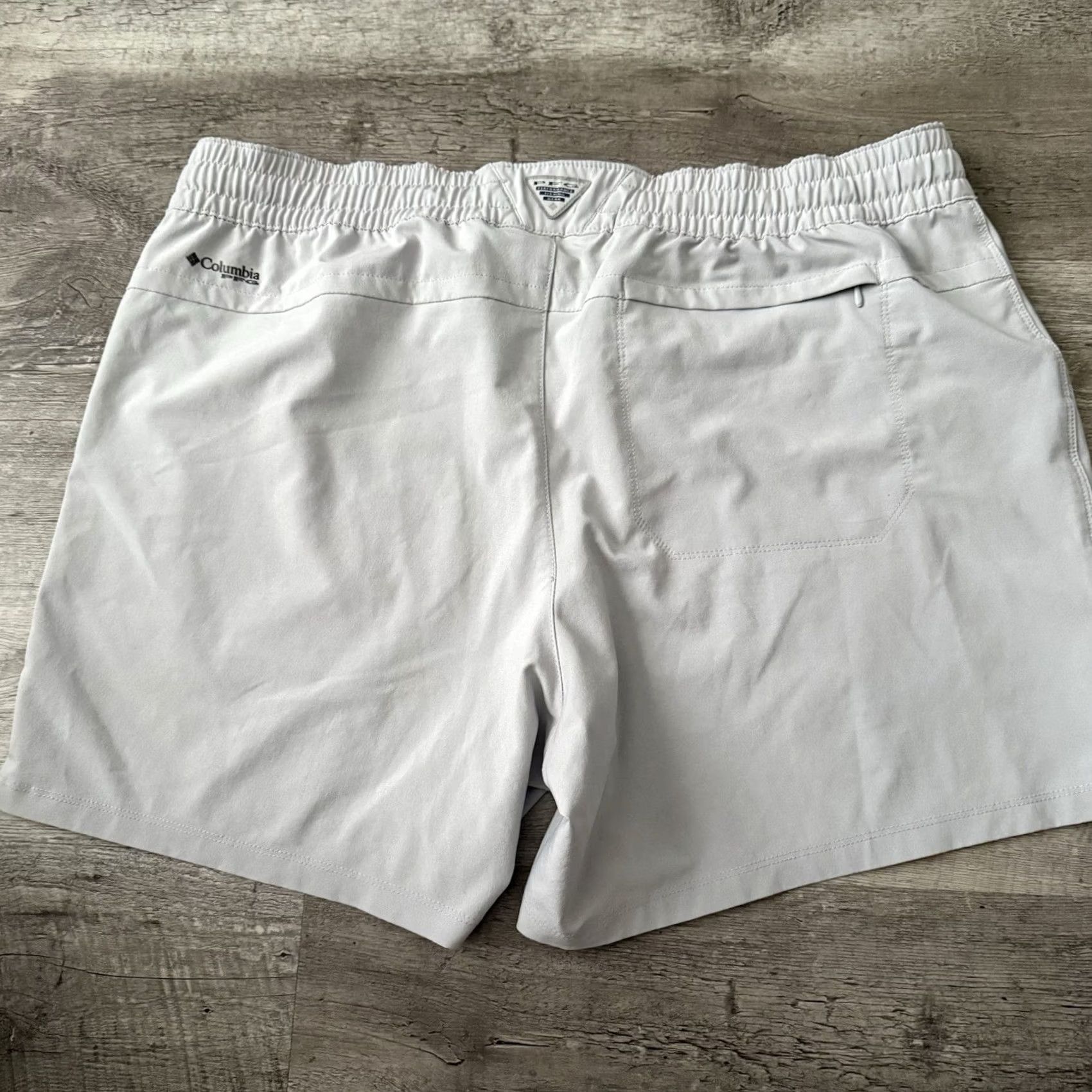 Vintage VINTAGE Columbia PFG Pull-On Shorts Womens XL Gray Stretch Elastic Performance XL0377 Size 40" / US 18 - 3 Thumbnail