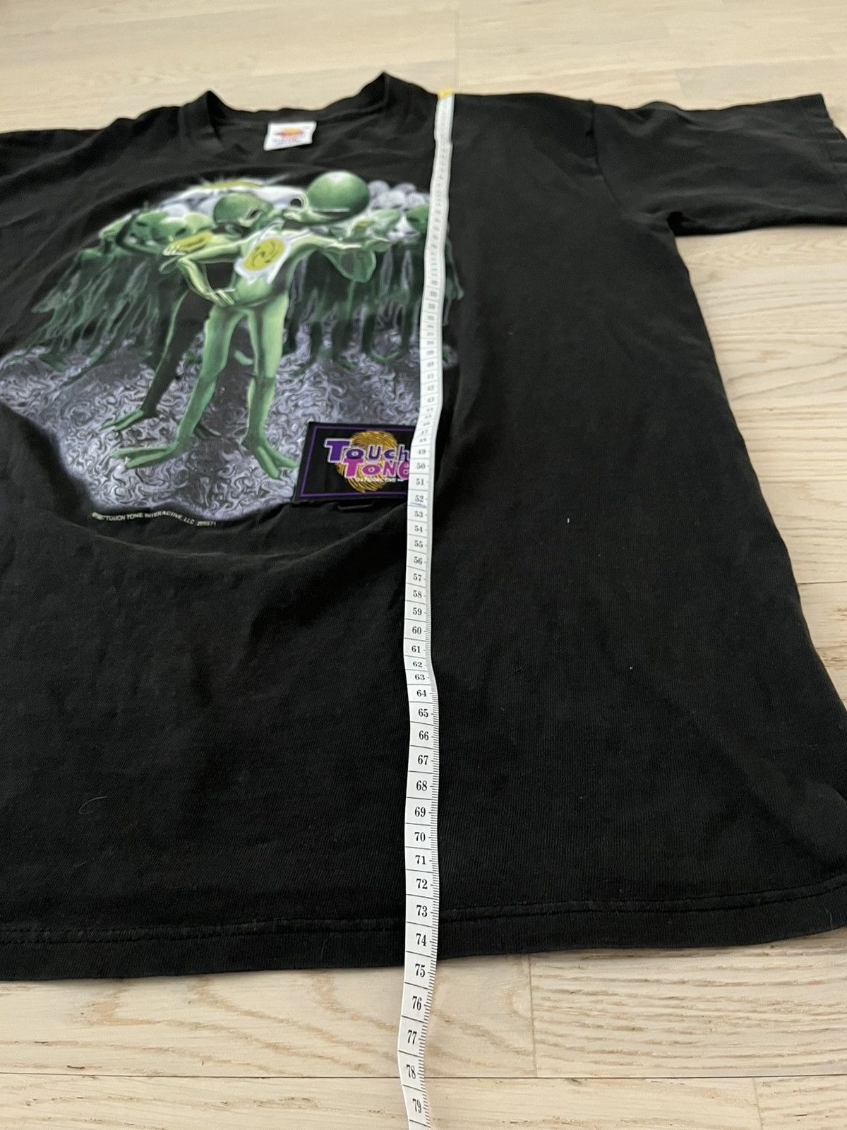 Vintage Vintage 1997 Touch Tone Alien Graphic T-Shirt by Wild Oats Size US XL / EU 56 / 4 - 13 Thumbnail
