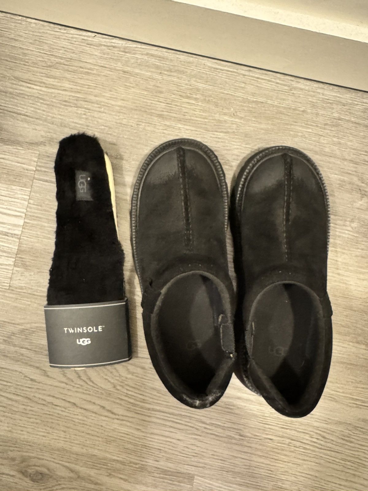 Ugg UGG Tasman Lug Black Size US 9 / EU 42 - 9 Thumbnail