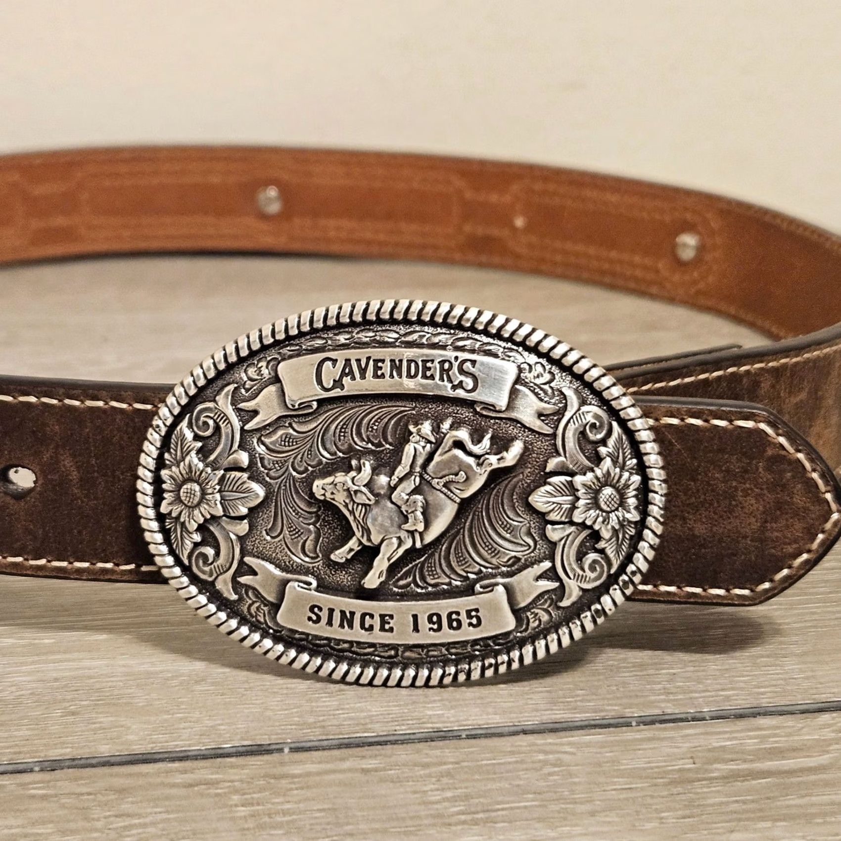 Vintage VINTAGE Cavender's Belt Buckle & Belt Size 30 Brown Men's 1965 Rodeo Bull Rider Buckle Belt 30 Size ONE SIZE - 5 Thumbnail