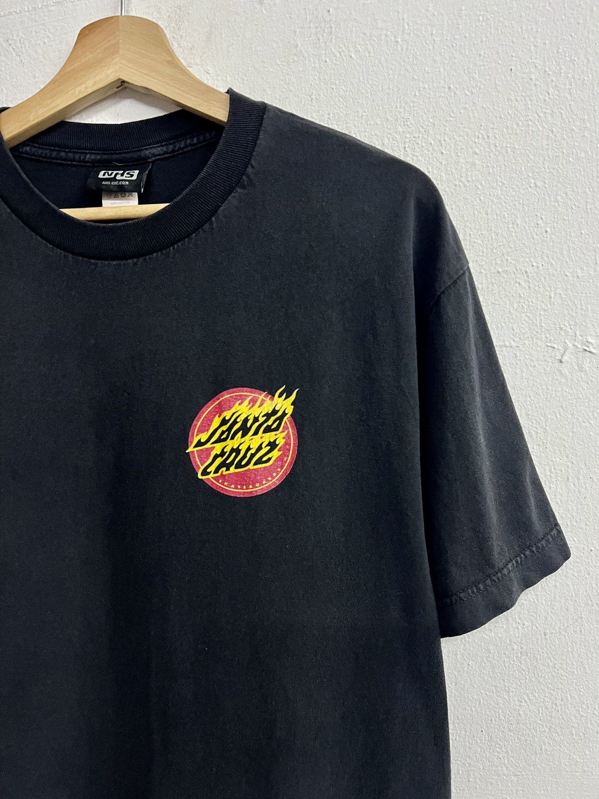 Hook-Ups × Santa Cruz Skateboards × Vintage Vintage Y2K Santa Cruz Skateboard Flame Tee Size US L / EU 52-54 / 3 - 3 Thumbnail