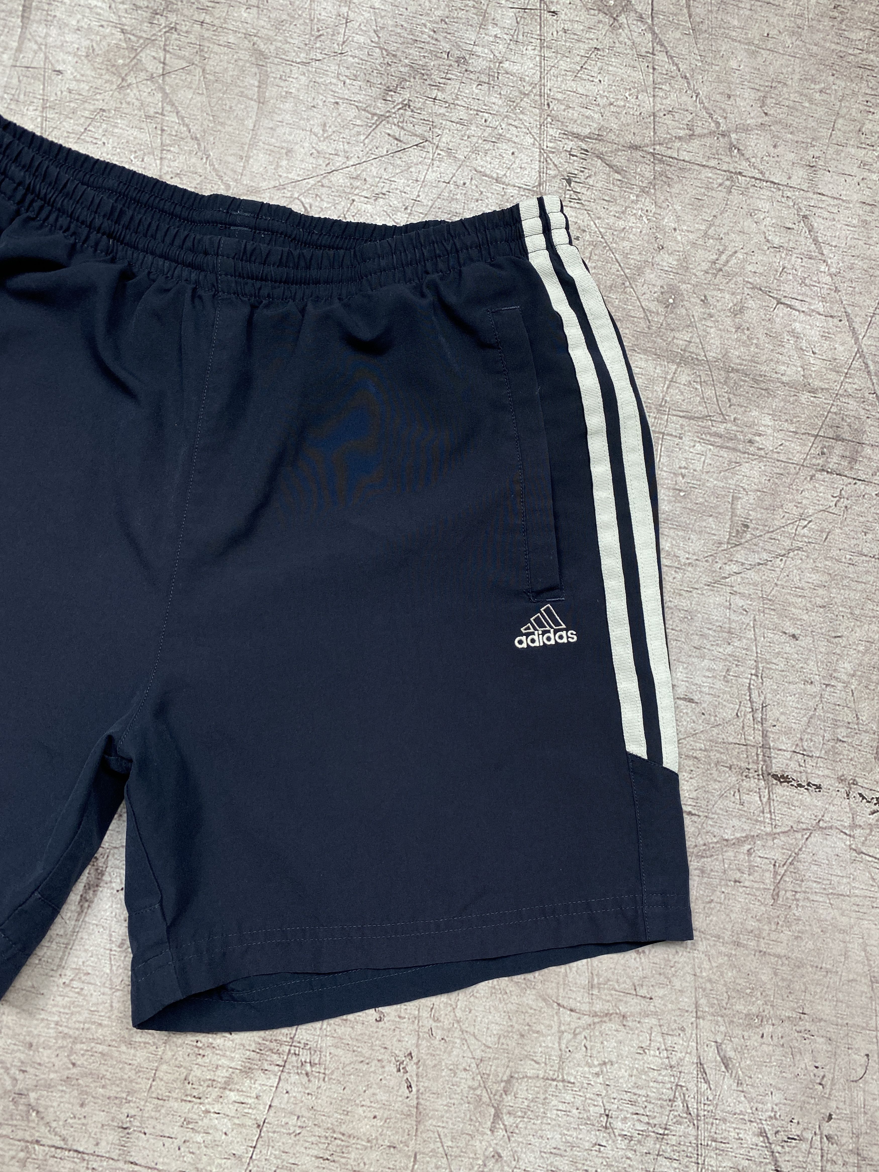 Adidas × Vintage Adidas Vintage Mens Nylon Shorts Size US 30 / EU 46 - 2 Thumbnail