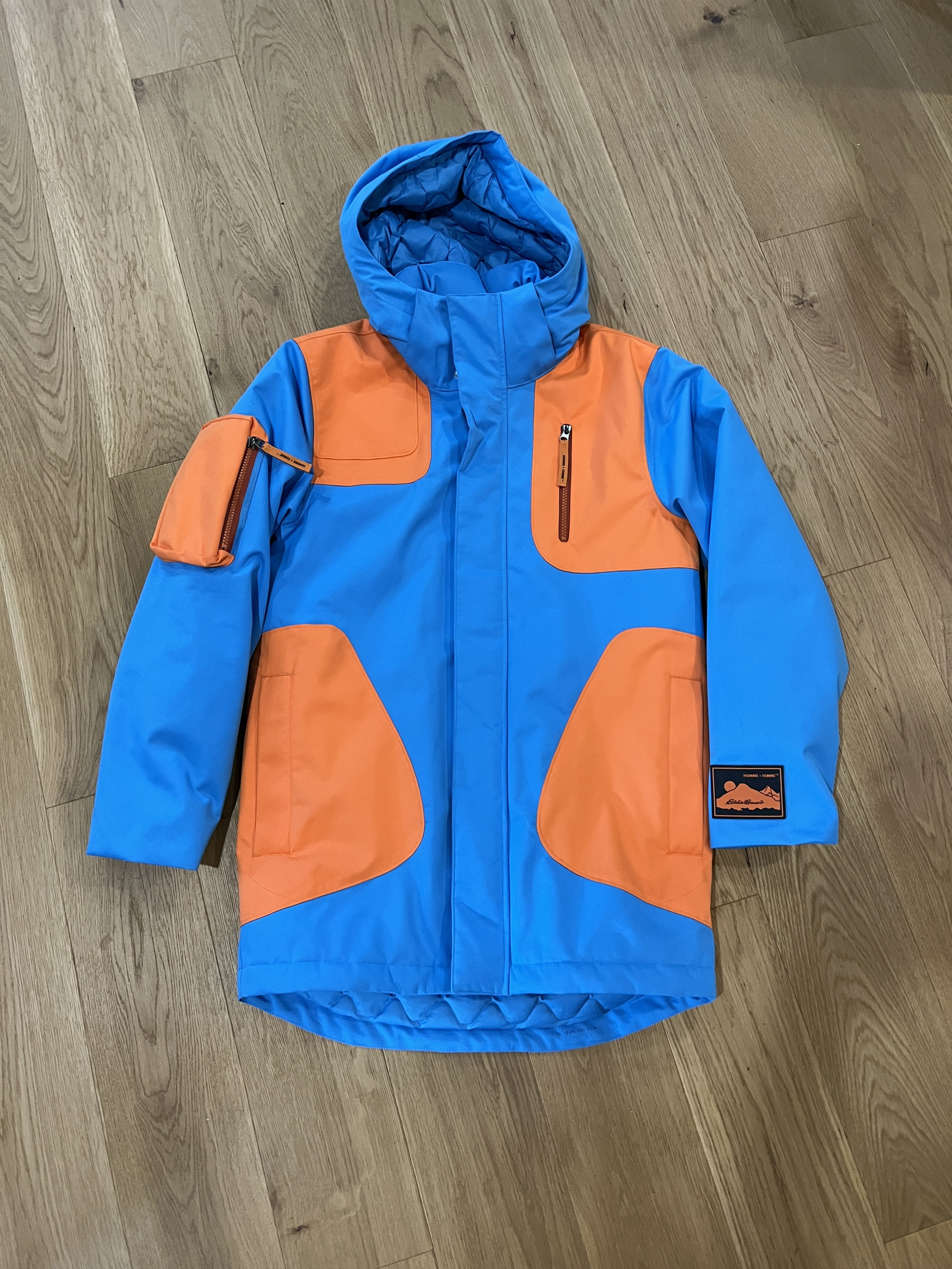 Eddie Bauer Men's Essential Down Parka - Water-Repellent, 550 Fill Down, Hooded Winter Coat