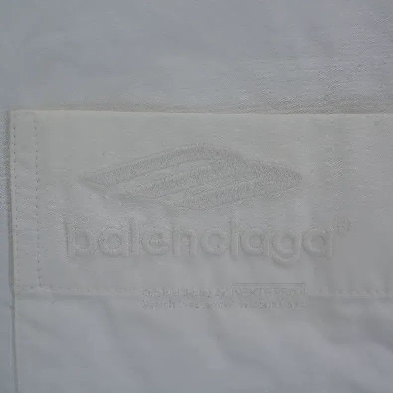 Balenciaga Balenciaga size 37 White Boomerang Embroidered Logo Shirt Size US S / EU 44-46 / 1 - 4 Thumbnail