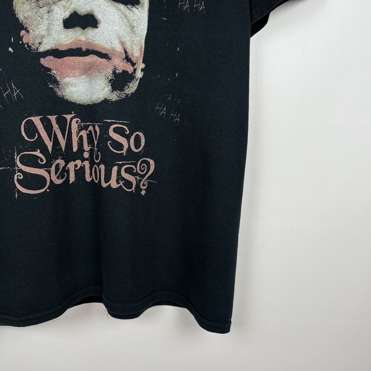 DC Comics × Vintage Vintage Joker “ Why So Serious? ” rare Dc movie tee 00’s Size US L / EU 52-54 / 3 - 4 Thumbnail