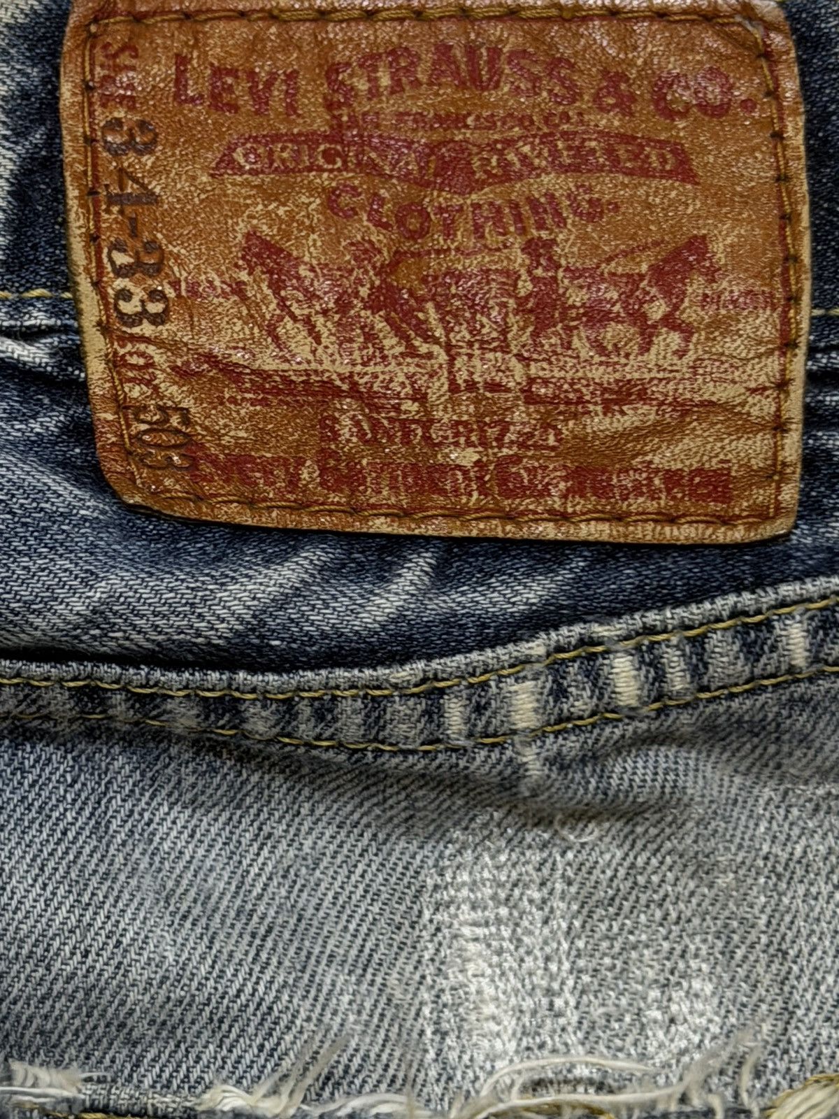 Levi's Vintage 90s Levis 503 Blue Faded Wash Wide Leg Loose Jeans Size US 34 / EU 50 - 6 Thumbnail