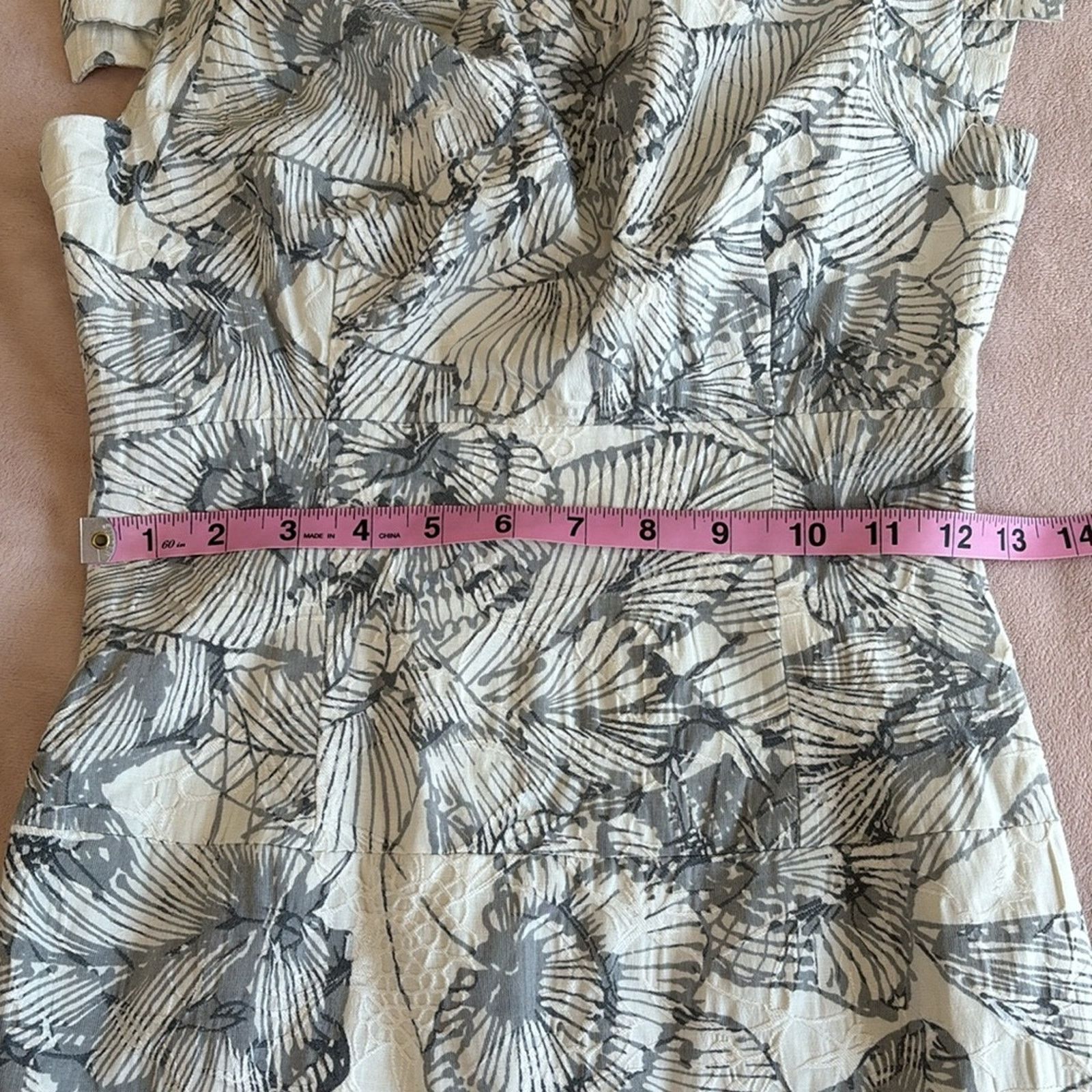 Black Halo Black Halo Jackie O Sheath Dress Floral Textured Size O Size XS / US 0-2 / IT 36-38 - 7 Thumbnail