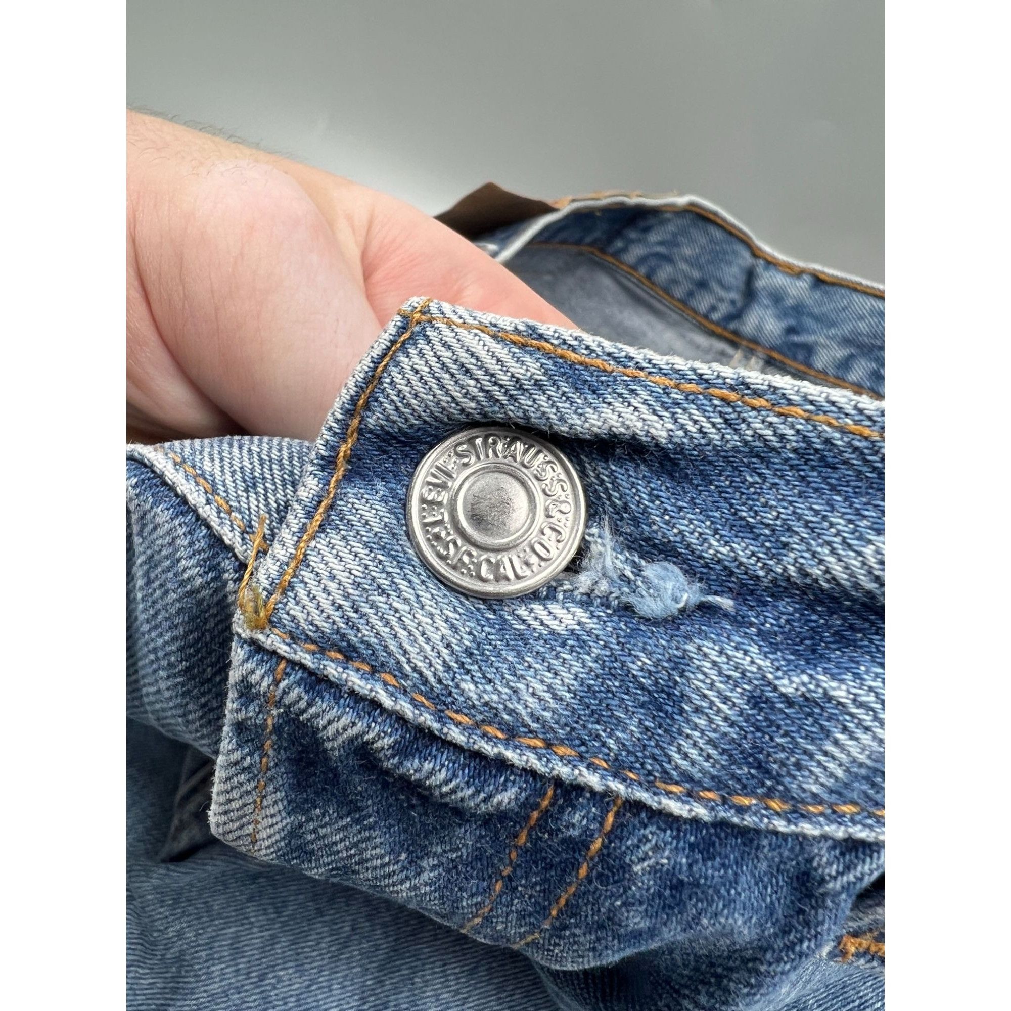 Levi's Levi’s 501 Light Wash Denim Jeans Pants (Y0889) Size US 34 / EU 50 - 4 Thumbnail