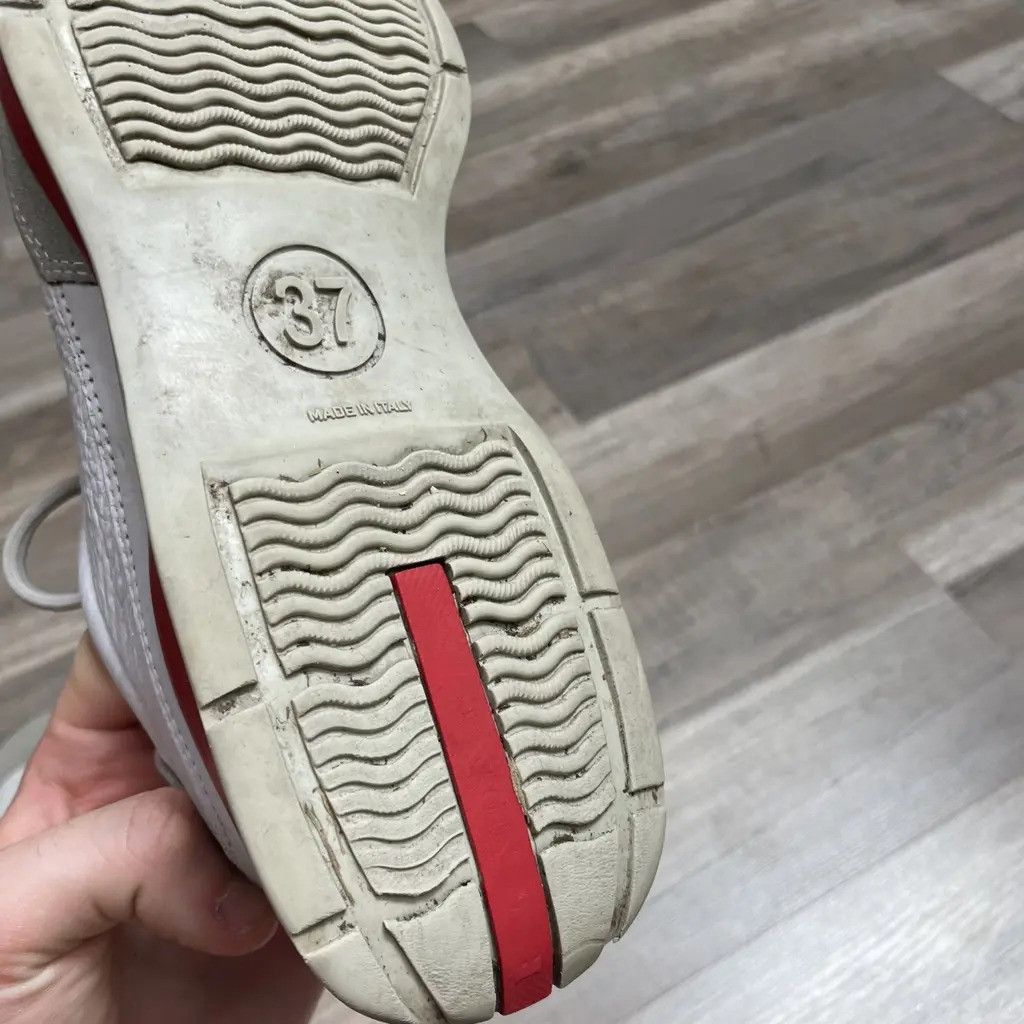Prada Prada Shoes Size: 37 Size US 6 / IT 36 - 6 Thumbnail