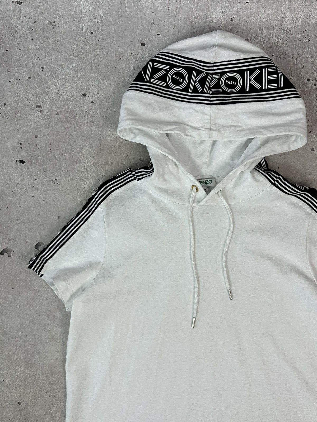 Kenzo × Vintage Kenzo Printed White Hooded Short Sleeve T-shirt Size US S / EU 44-46 / 1 - 2 Thumbnail