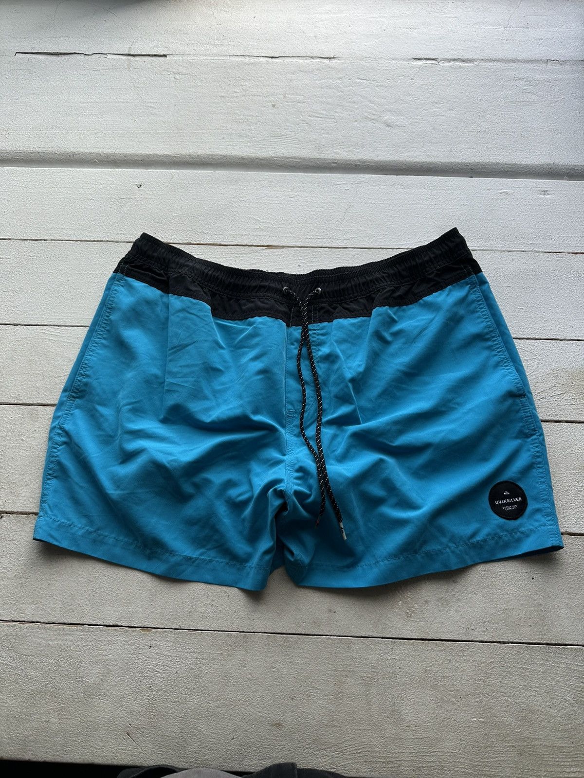 Quiksilver 🚨Vintage Quiksilver Shorts Big Logo Y2K Style 90s Surfing Size US 36 / EU 52 - 1 Thumbnail