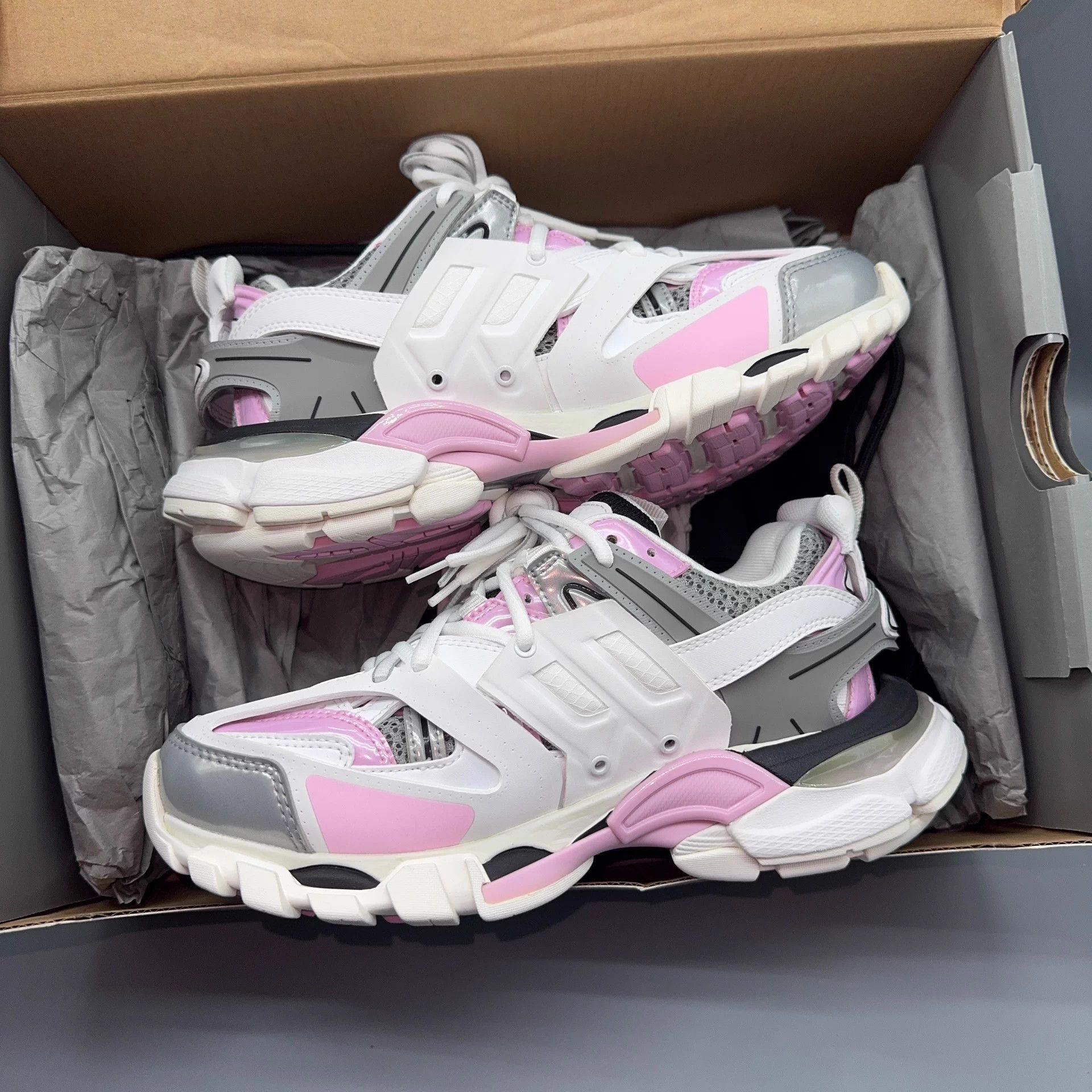 Balenciaga Balenciaga Track Gray Pink White Sneakers Size US 5 / IT 35 - 6 Thumbnail