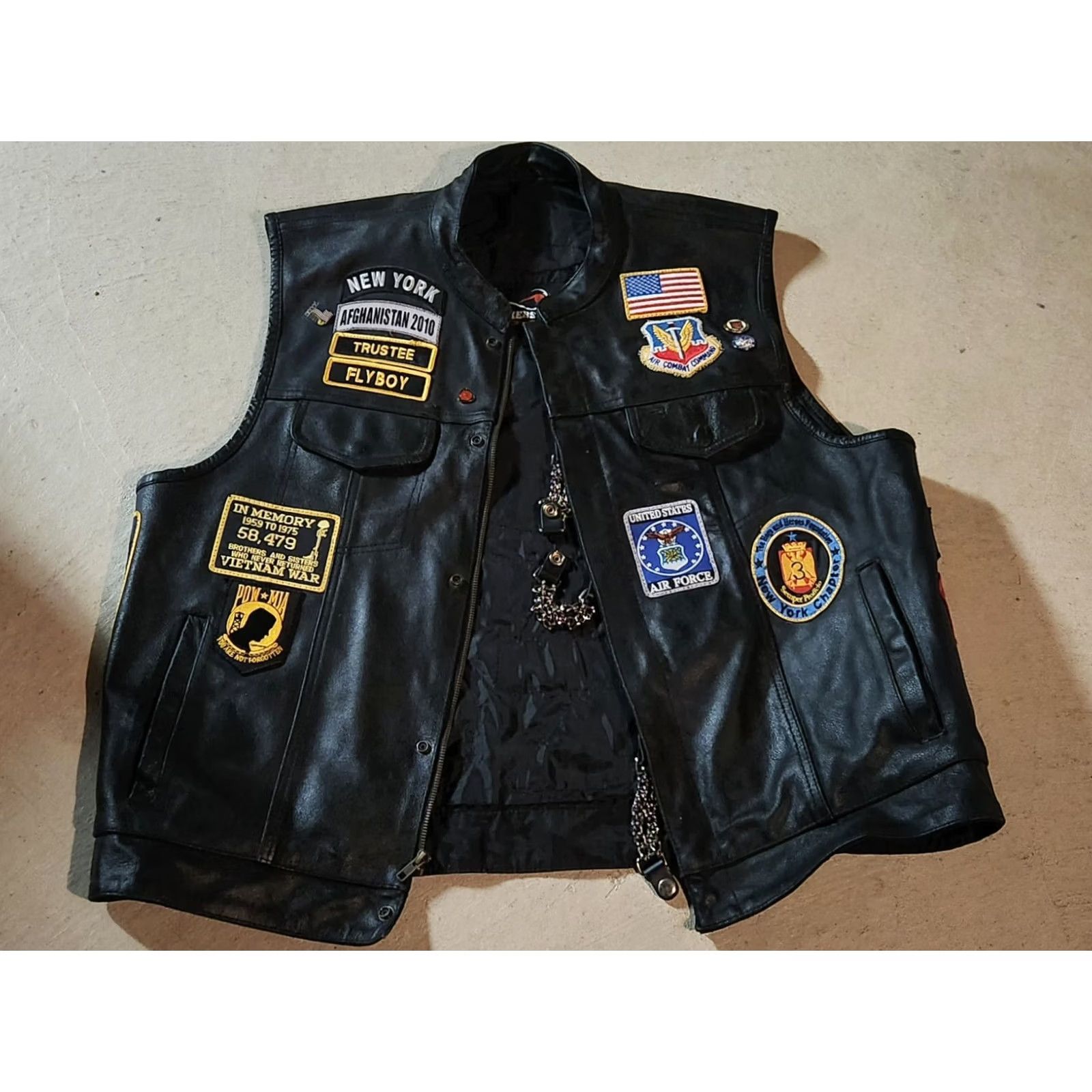 Vintage VINTAGE Vest Leather USA Motorcycle Hogs And Heroes Military Pow Mia Patches 4X4XL Black Men Motorcycle Jacket Vintage Size US XXL / EU 58 / 5 - 2 Thumbnail