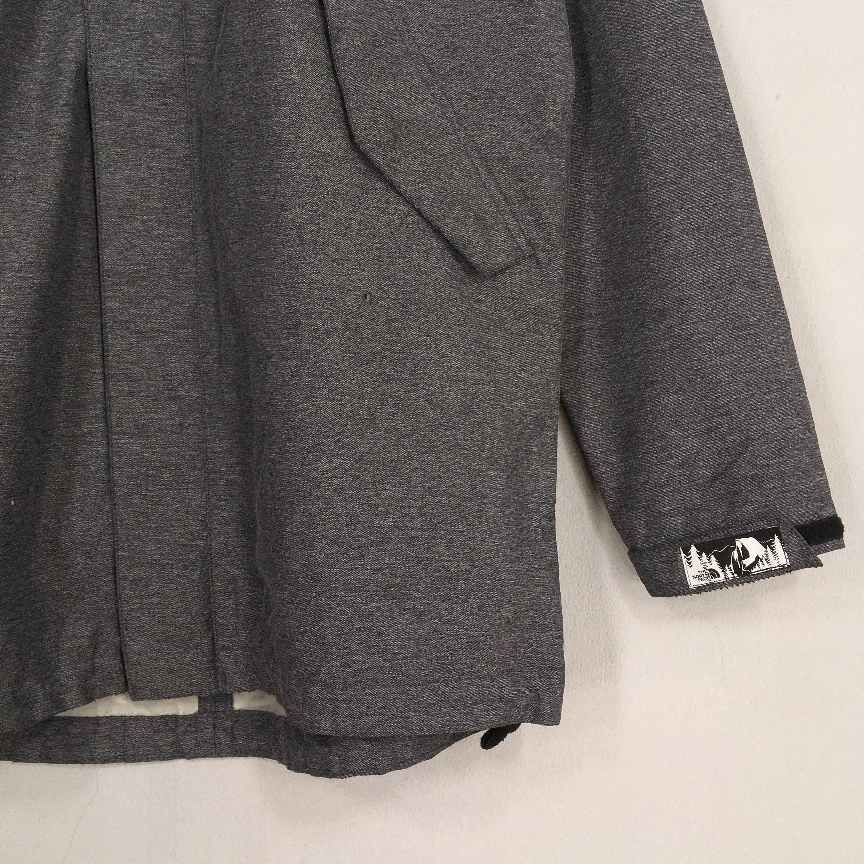The North Face Vintage The North Face Gray Zip Up Hoodie Jacket Medium Size US M / EU 48-50 / 2 - 6 Thumbnail