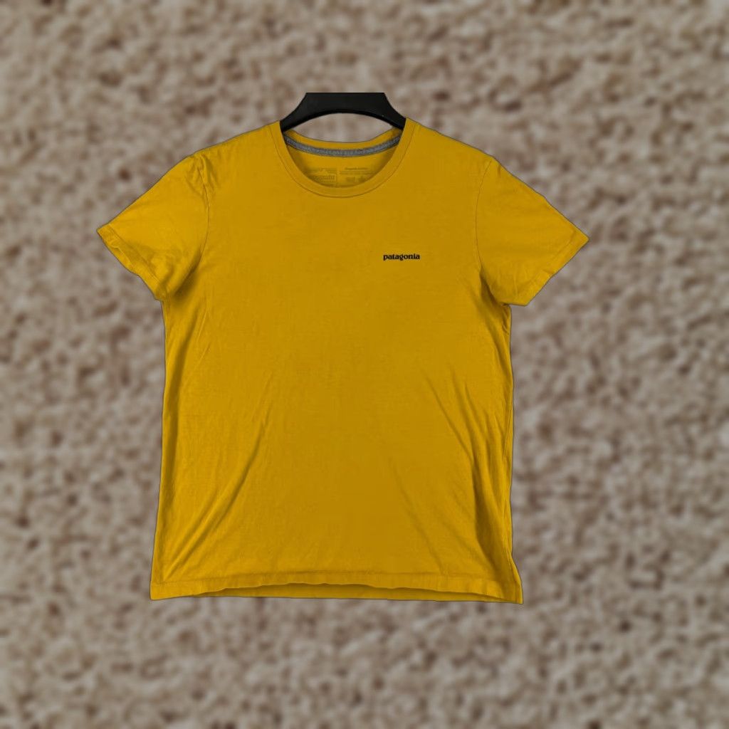 Patagonia Patagonia Shirt Men's Short Sleeve 100% Cotton Yellow Fitz Roy Print T-Shirt Small 100% Cotton USA Logo All Seasons Regular Fit Adult Size S Mens Size US S / EU 44-46 / 1 - 1 Thumbnail