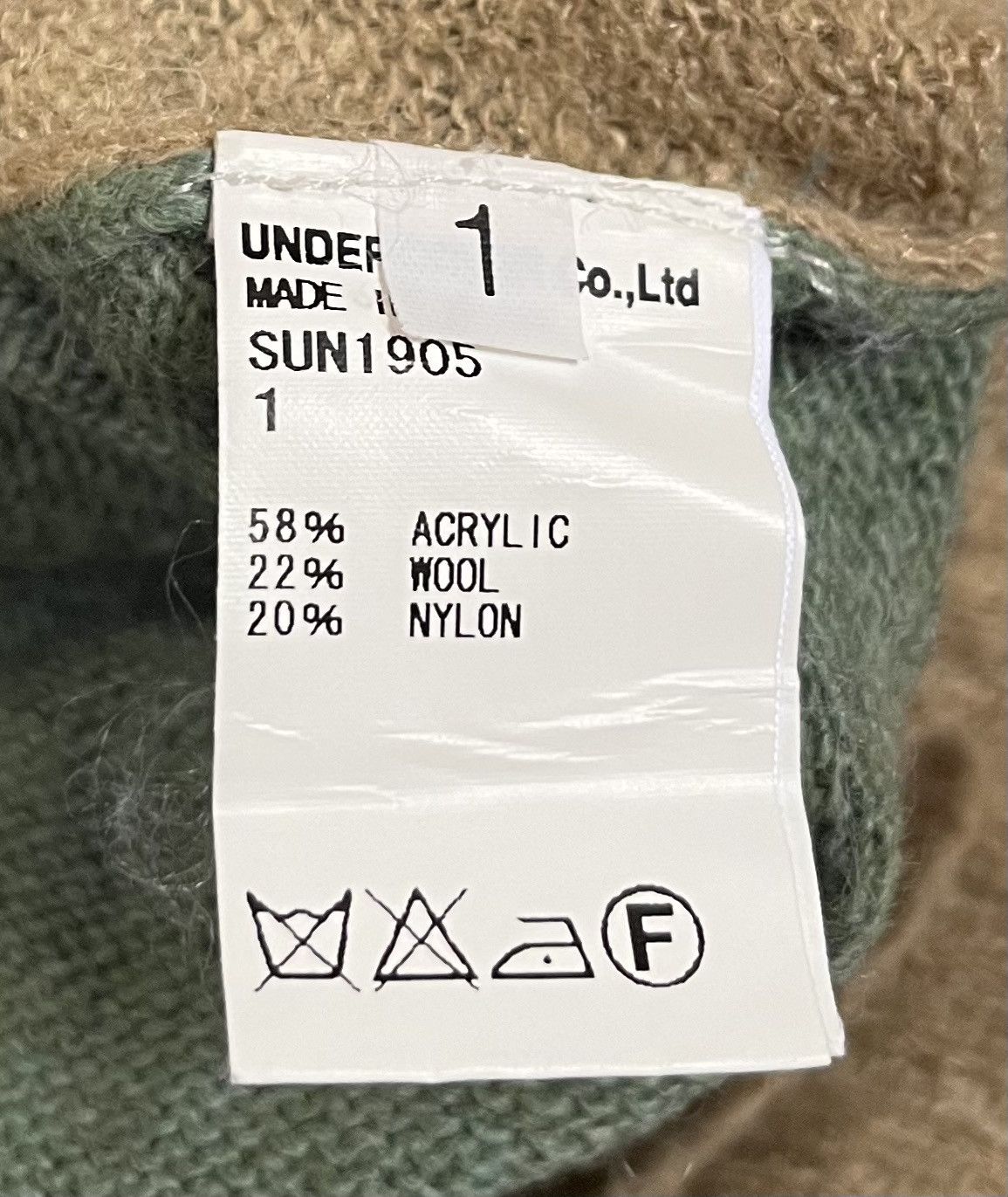Undercover Sueundercover knitted two tone avant garde sweater Size US S / EU 44-46 / 1 - 2 Thumbnail