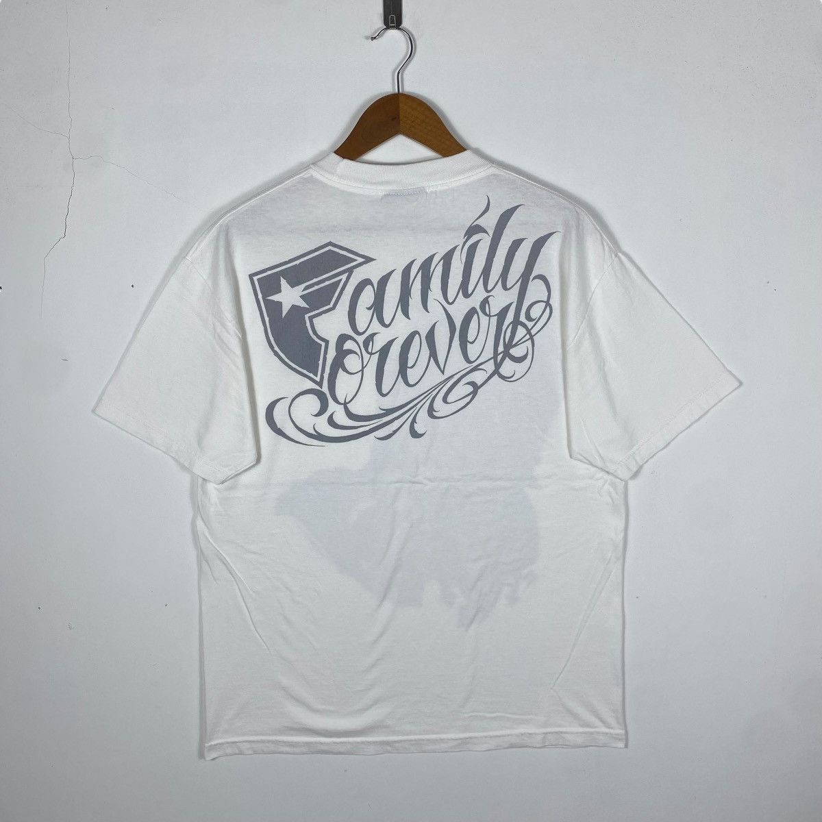 Famous Stars And Straps × Vintage FAMOUS STARS & STRAPS Family Forever Graphic Tee Shirt Size US L / EU 52-54 / 3 - 4 Thumbnail