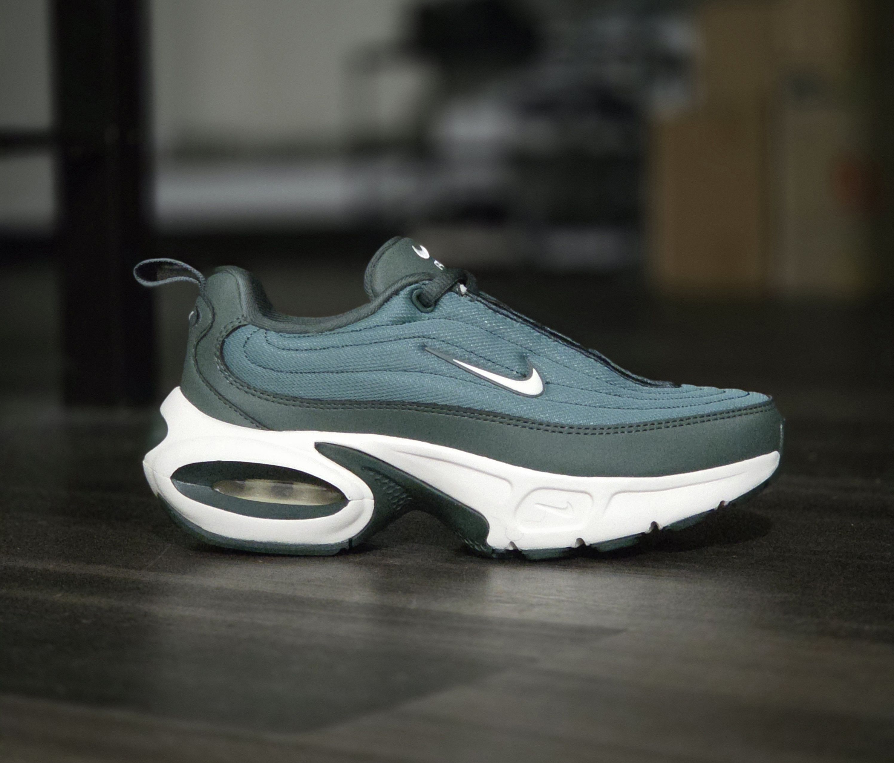Nike Nike Air Max Women’s Vintage Green Bicoastal Soft-SZ 6.5 Size US 6.5 / IT 36.5 - 2 Thumbnail