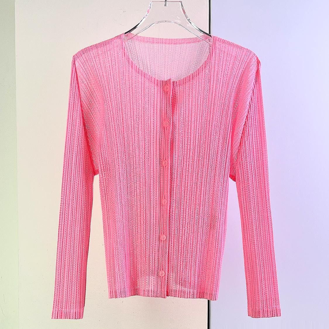 Pleats Please Issey Miyake Pleats Please Issey Miyake Pink Pleated Cardigan Size M Size M / US 6-8 / IT 42-44 - 1 Thumbnail