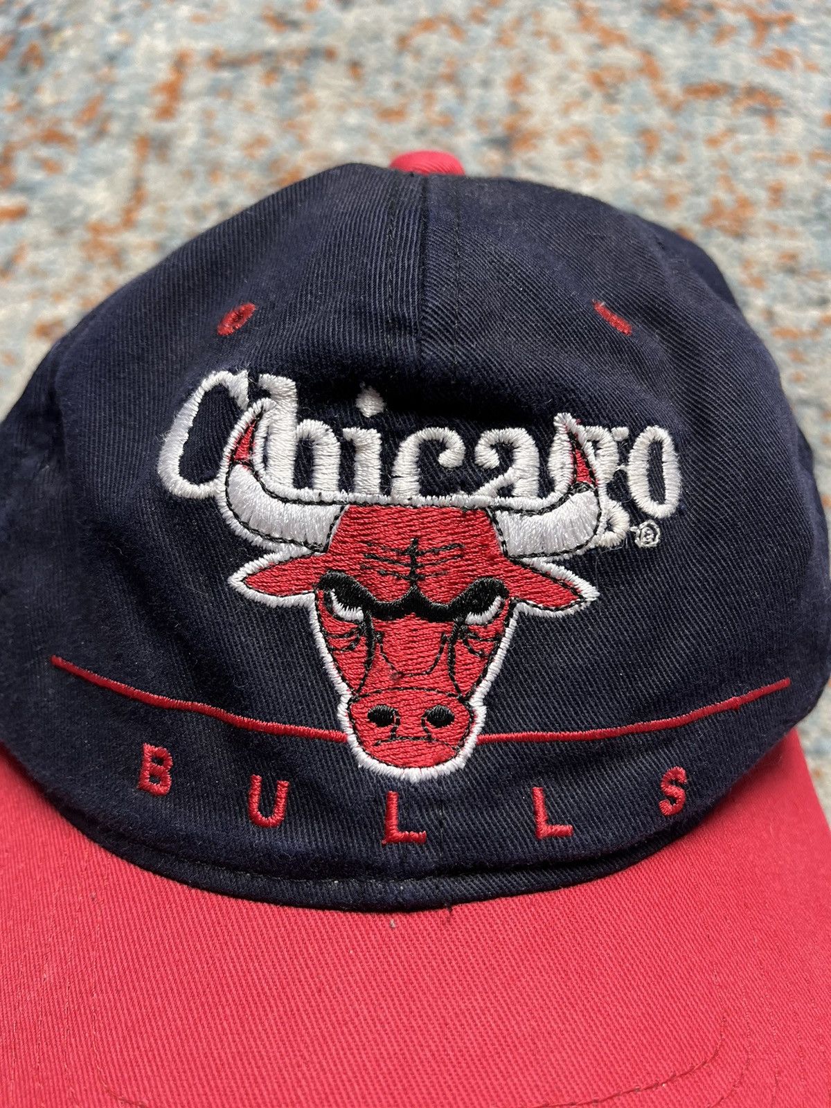 NBA Vintage 90s NBA Chicago Bulls embroidered graphic hat Size ONE SIZE - 6 Thumbnail
