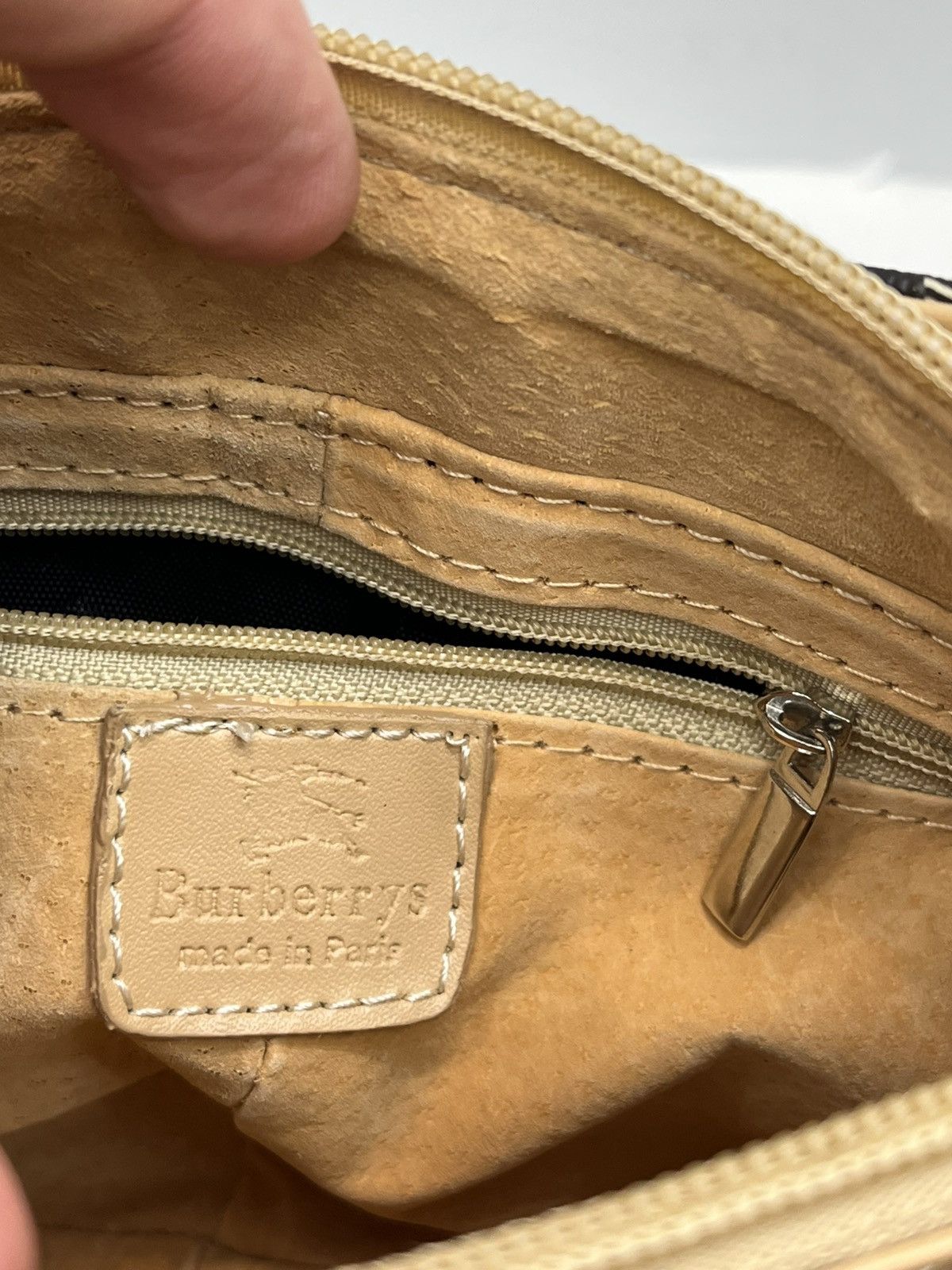 Burberry Vintage Burberrys Nova Check Handle Bag Size ONE SIZE - 8 Thumbnail