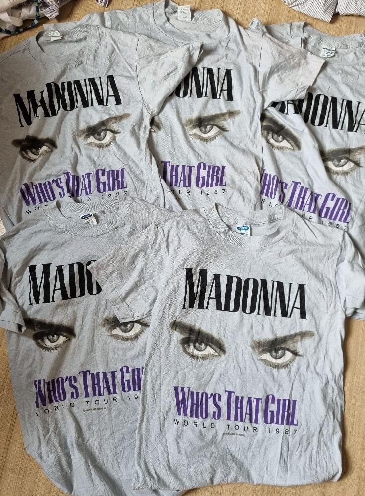 Band Tees × Vintage Vintage Madonna world tour Tee 1987 Who’s that girl Size US M / EU 48-50 / 2 - 7 Thumbnail