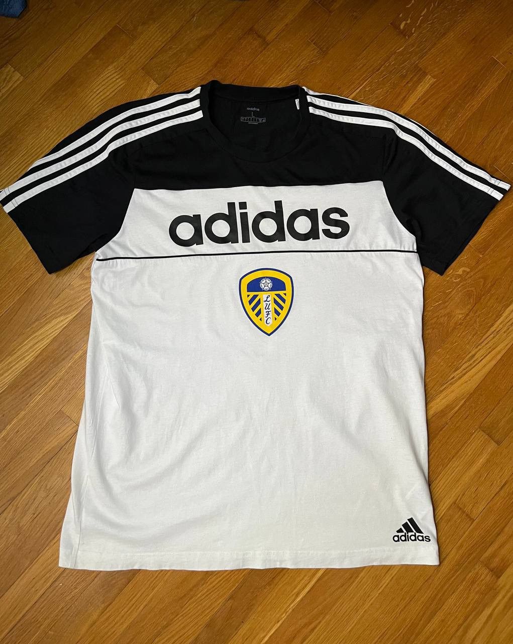 Adidas Adidas Leeds United FC soccer jersey tee Size US L / EU 52-54 / 3 - 1 Thumbnail