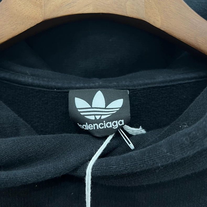 Balenciaga Balenciaga Clover embroidered logo hoodie Size US S / EU 44-46 / 1 - 4 Thumbnail