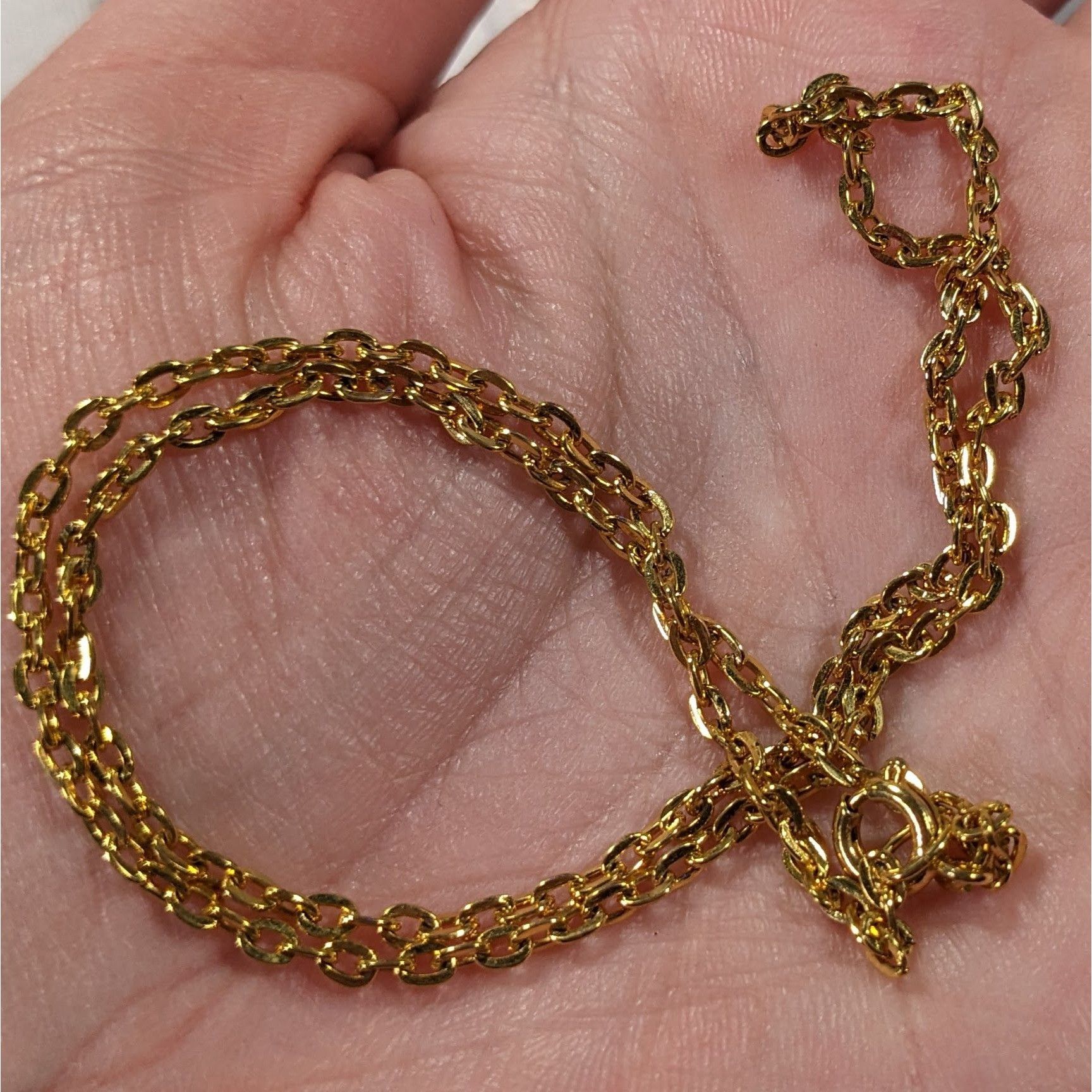 Other Simple Elegant Bright Gold Tone Chain Necklace Size ONE SIZE - 4 Thumbnail